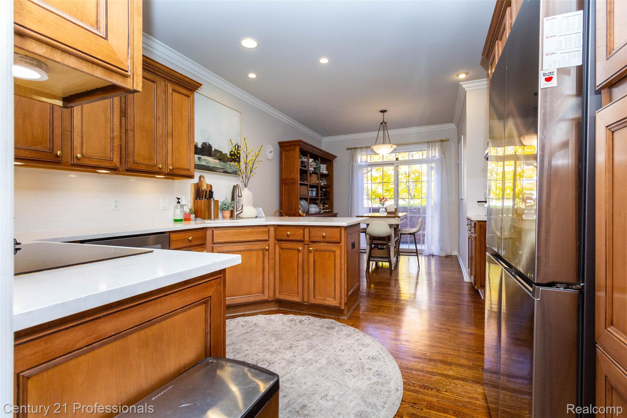 Troy, Michigan, 48098, United States, 2 Bedrooms Bedrooms, ,3 BathroomsBathrooms,Residential,For Sale,1979422