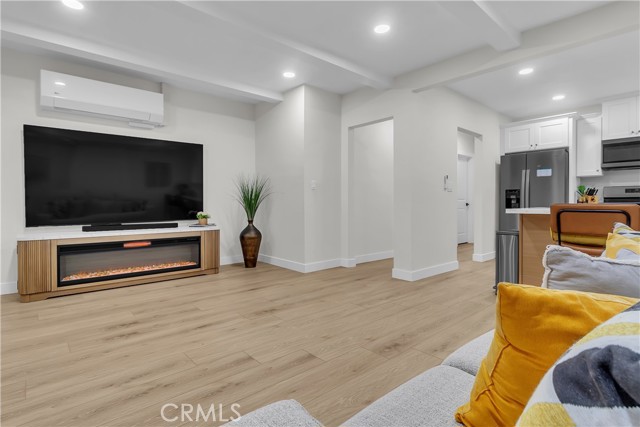 Long Beach, California, 90805, United States, 3 Bedrooms Bedrooms, ,2 BathroomsBathrooms,Residential,For Sale,1989941