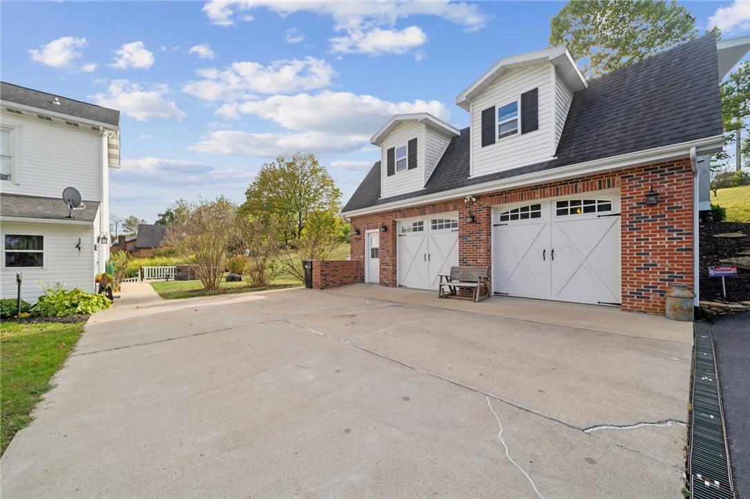 North Huntingdon, Pennsylvania, 15642, United States, 3 Bedrooms Bedrooms, ,3 BathroomsBathrooms,Residential,For Sale,1981401