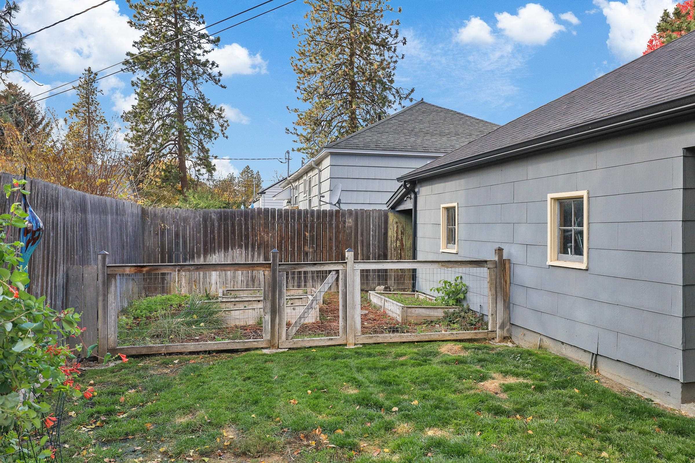 Spokane, Washington, 99203, United States, 4 Bedrooms Bedrooms, ,3 BathroomsBathrooms,Residential,For Sale,1827628