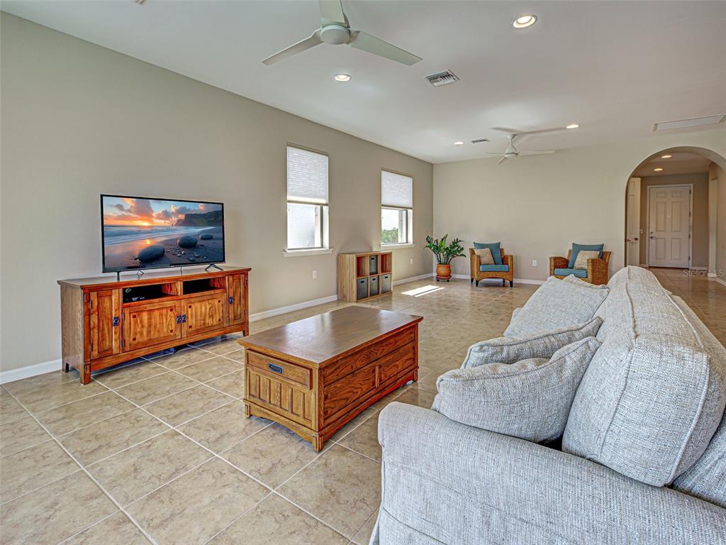 Venice, Florida, 34293, United States, 2 Bedrooms Bedrooms, ,2 BathroomsBathrooms,Residential,For Sale,1933036
