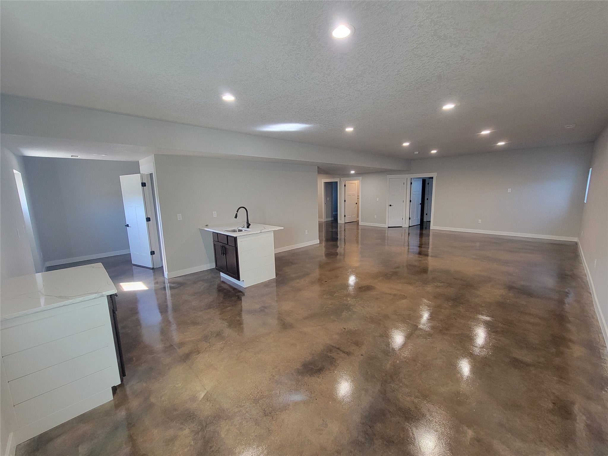 Plains, Montana, 59859, United States, 6 Bedrooms Bedrooms, ,3 BathroomsBathrooms,Residential,For Sale,1866900