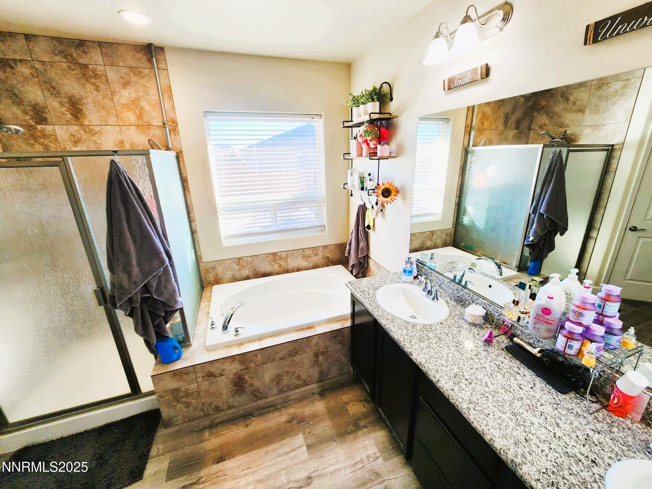 Dayton, Nevada, 89403, United States, 4 Bedrooms Bedrooms, ,3 BathroomsBathrooms,Residential,For Sale,1989070