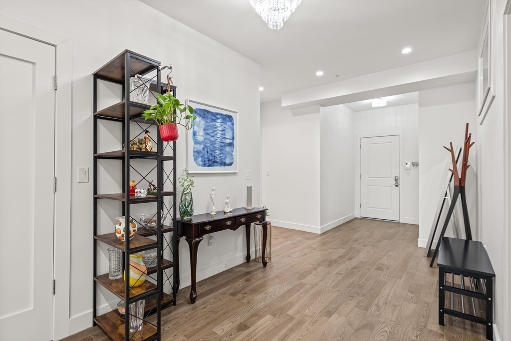 Braintree, Massachusetts, 02184, United States, 2 Bedrooms Bedrooms, ,2 BathroomsBathrooms,Residential,For Sale,2003419