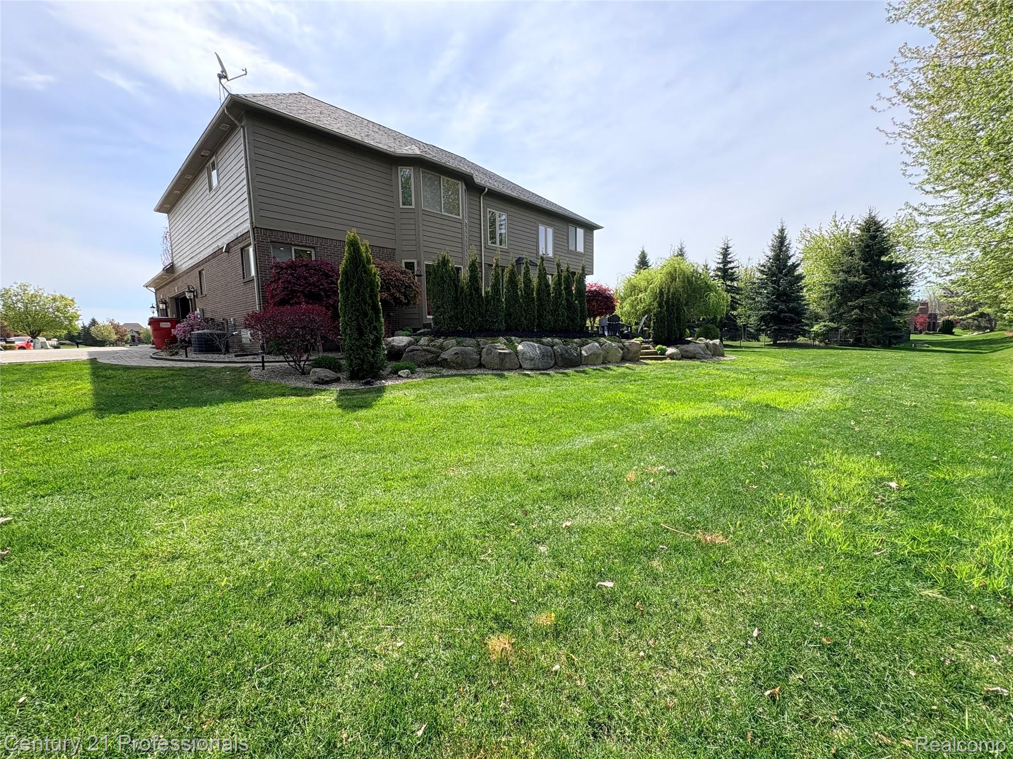 Washington, Michigan, 48094, United States, 4 Bedrooms Bedrooms, ,4 BathroomsBathrooms,Residential,For Sale,2013581