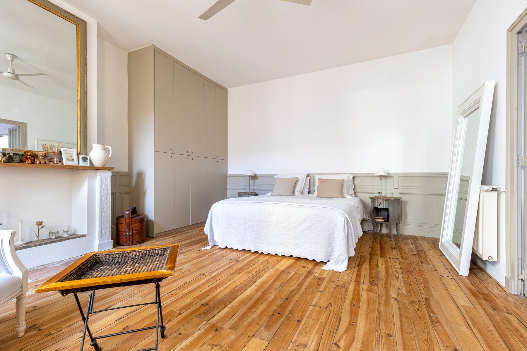  BORDEAUX HEART CHARTRONS – SUMPTUOUS STONE HOUSE 270M² - 5 BEDROOMS - TERRACE  … - 物件實景