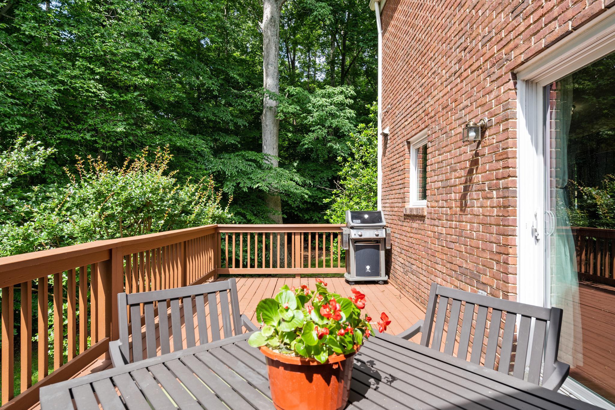  8943 Park Forest Drive, Springfield, VA, 22152 - 物件實景