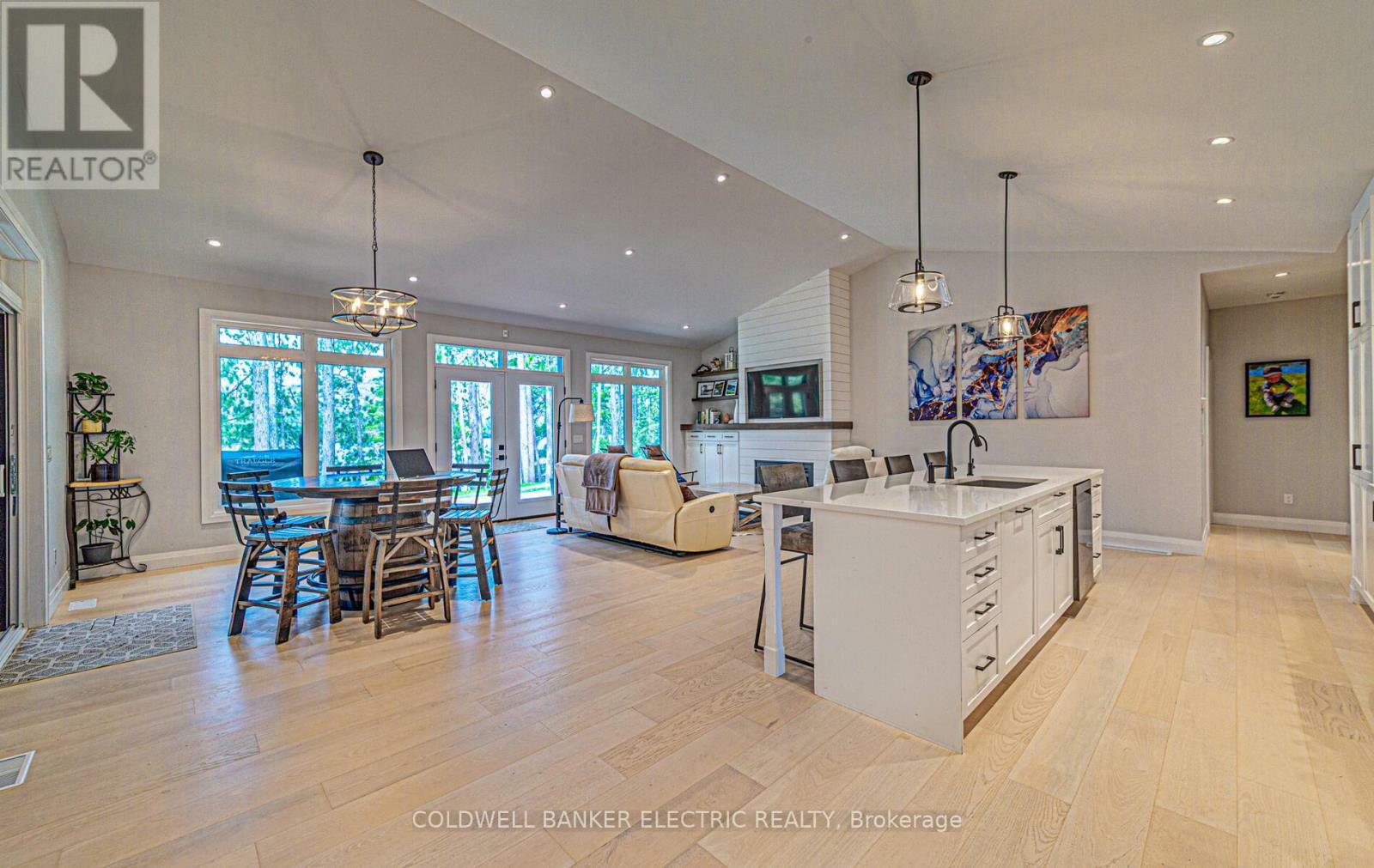 FARADAY, Ontario, K0L 1C0, CA, 5 Bedrooms Bedrooms, ,3 BathroomsBathrooms,Residential,For Sale,1828351