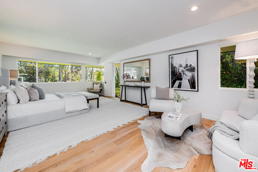 Beverly Hills, California, 90210, United States, 6 Bedrooms Bedrooms, ,6 BathroomsBathrooms,Residential,For Sale,1793530
