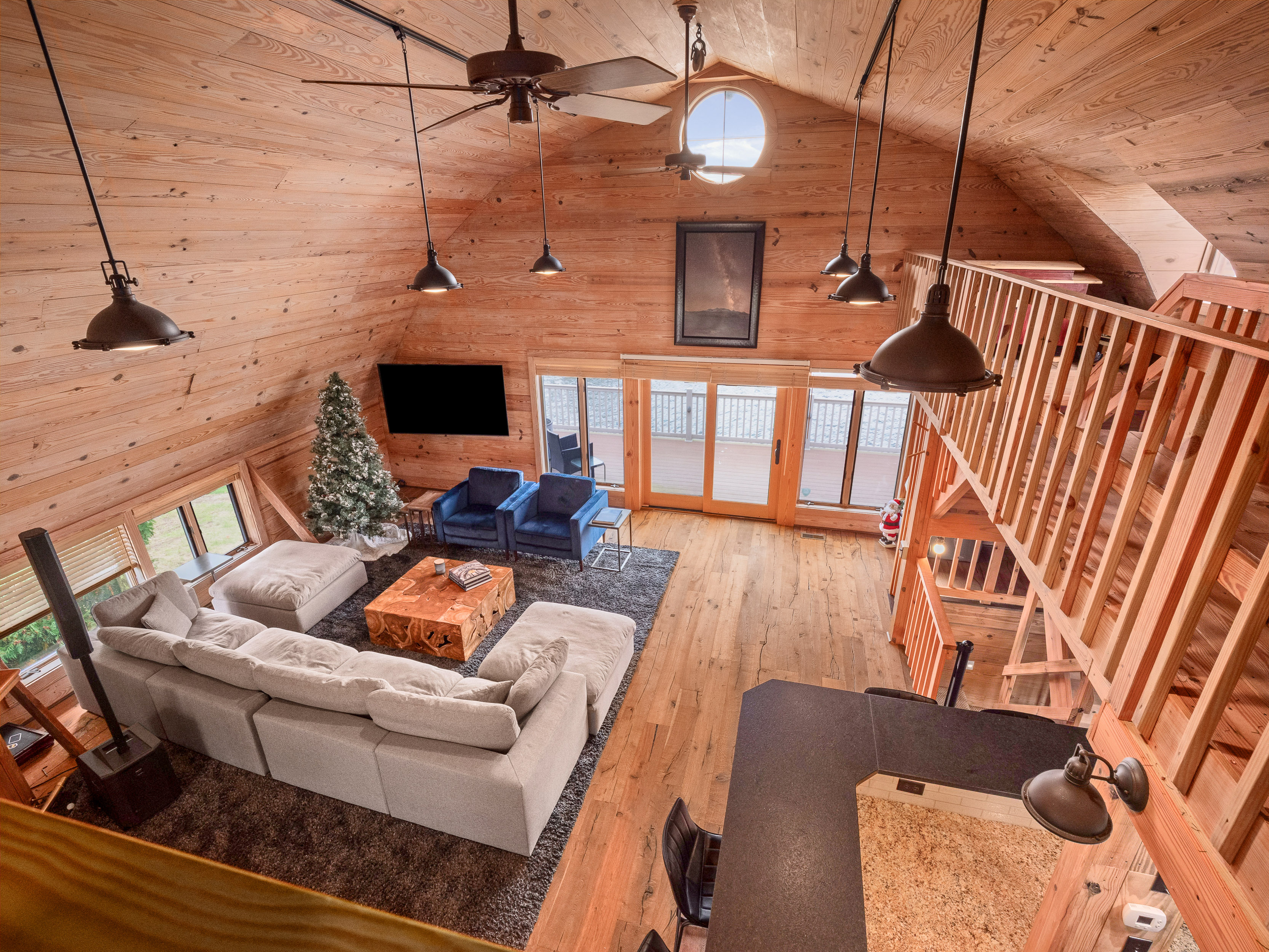  Multiple Residences on a 2.7 Acre Peninsula off Lake Wawasee - 物件實景