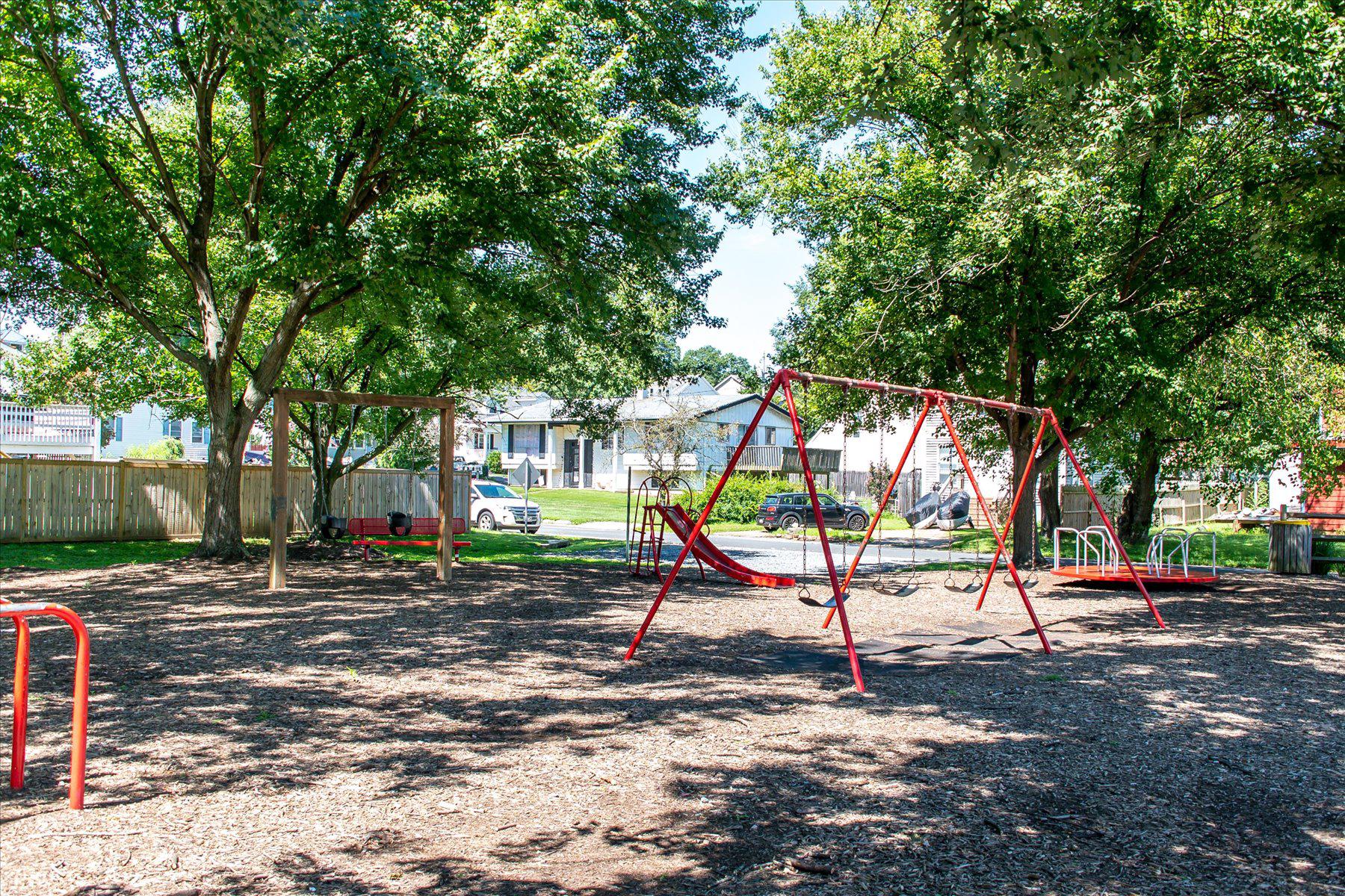  2033 Shore Drive, Edgewater, MD, 21037 - 物件實景