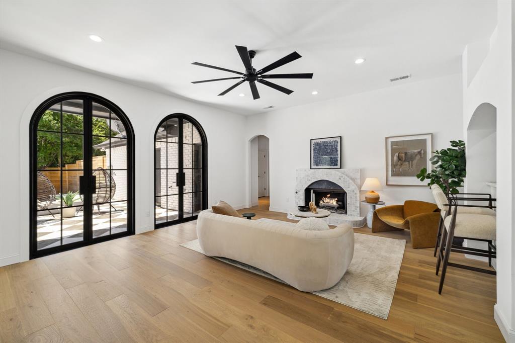 Dallas, Texas, 75287, United States, 5 Bedrooms Bedrooms, ,5 BathroomsBathrooms,Residential,For Sale,2003139