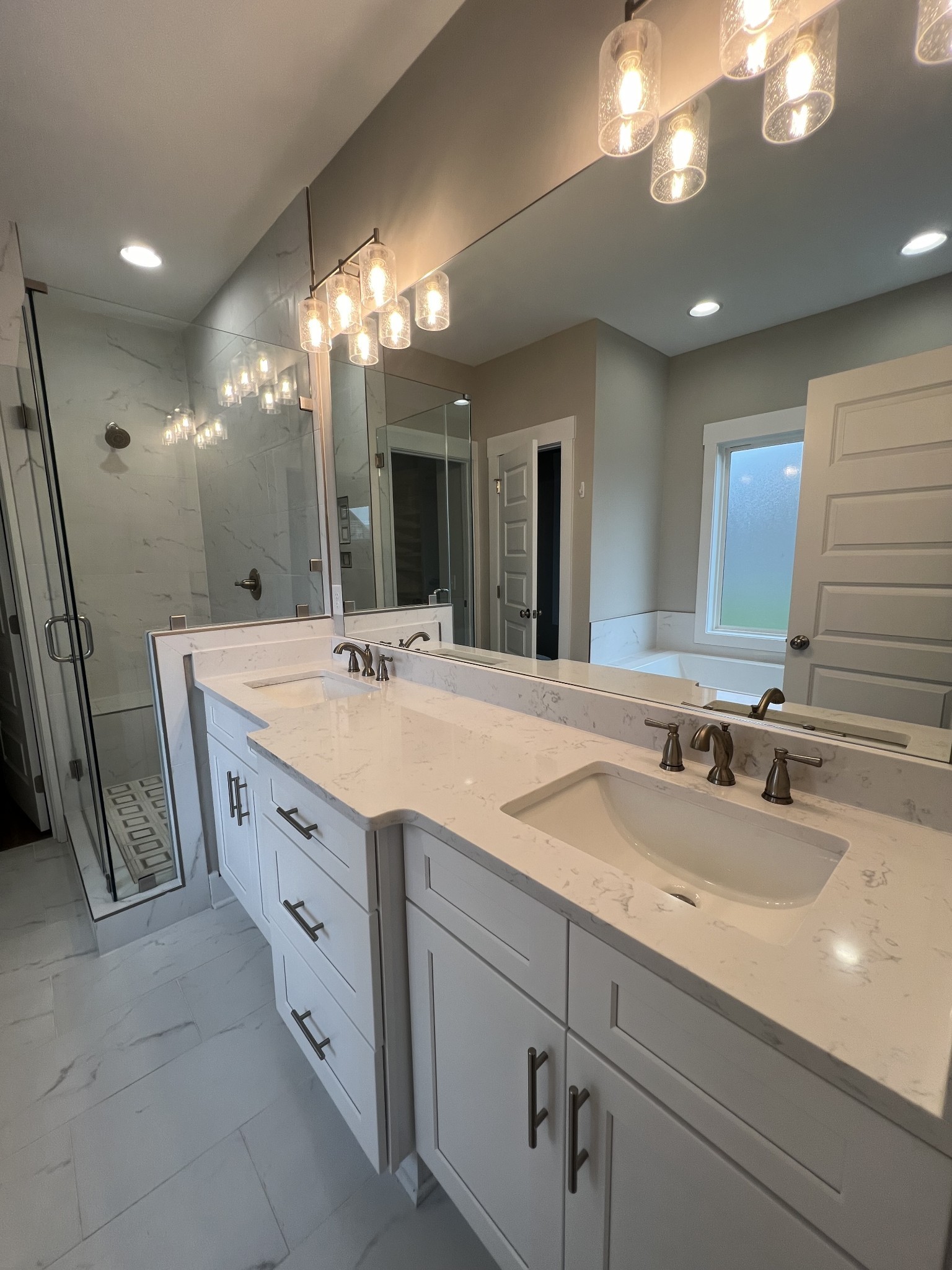 Winchester, Tennessee, 37398, United States, 4 Bedrooms Bedrooms, ,3 BathroomsBathrooms,Residential,For Sale,1980972