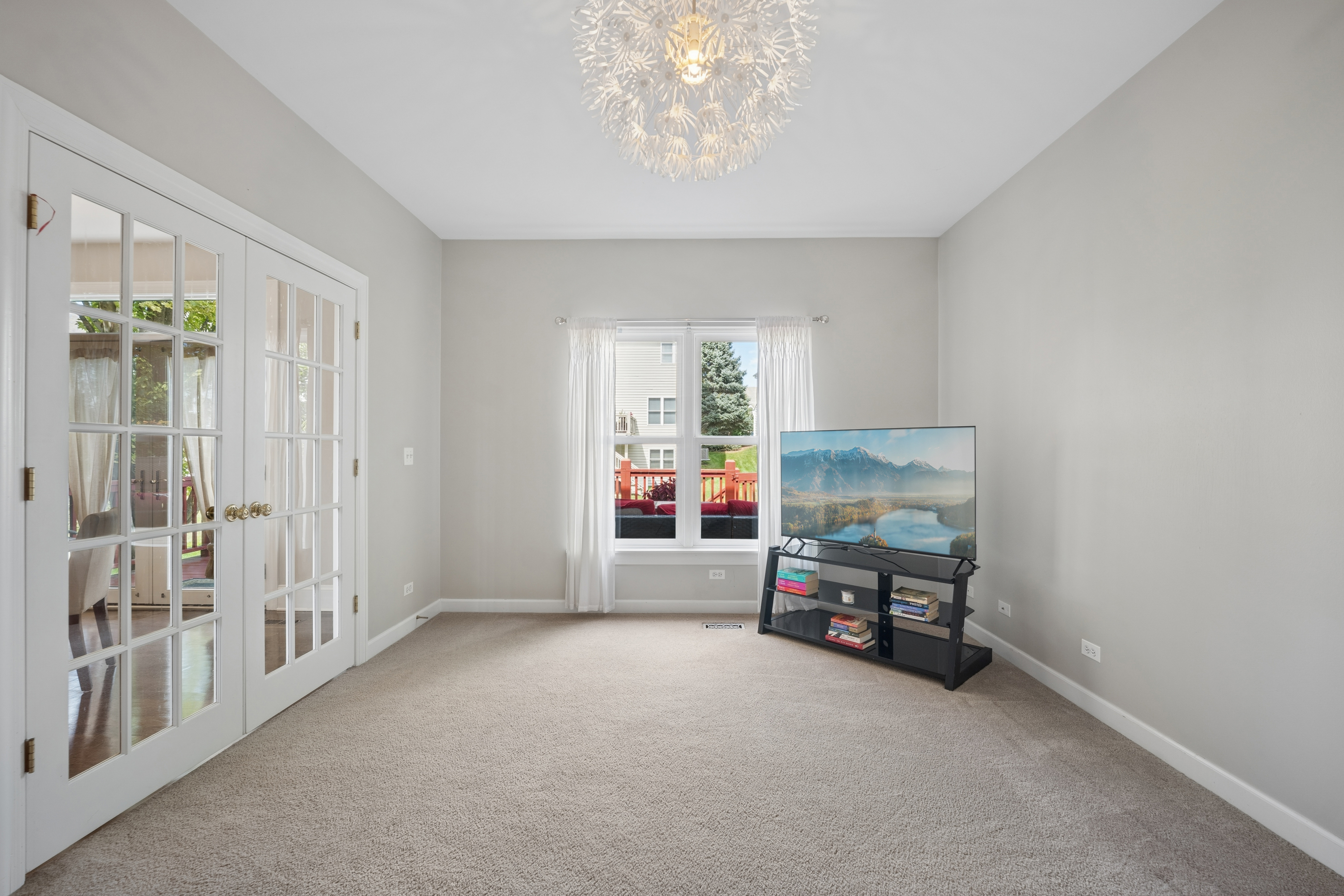  An Exceptional Residence Nestled Within the Prestigious Gated Community - 物件實景