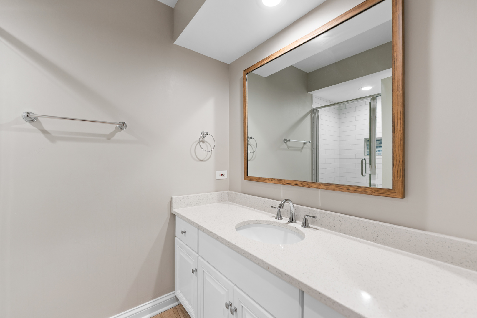 St. Charles, Illinois, 60175, United States, 5 Bedrooms Bedrooms, ,5 BathroomsBathrooms,Residential,For Sale,1989191