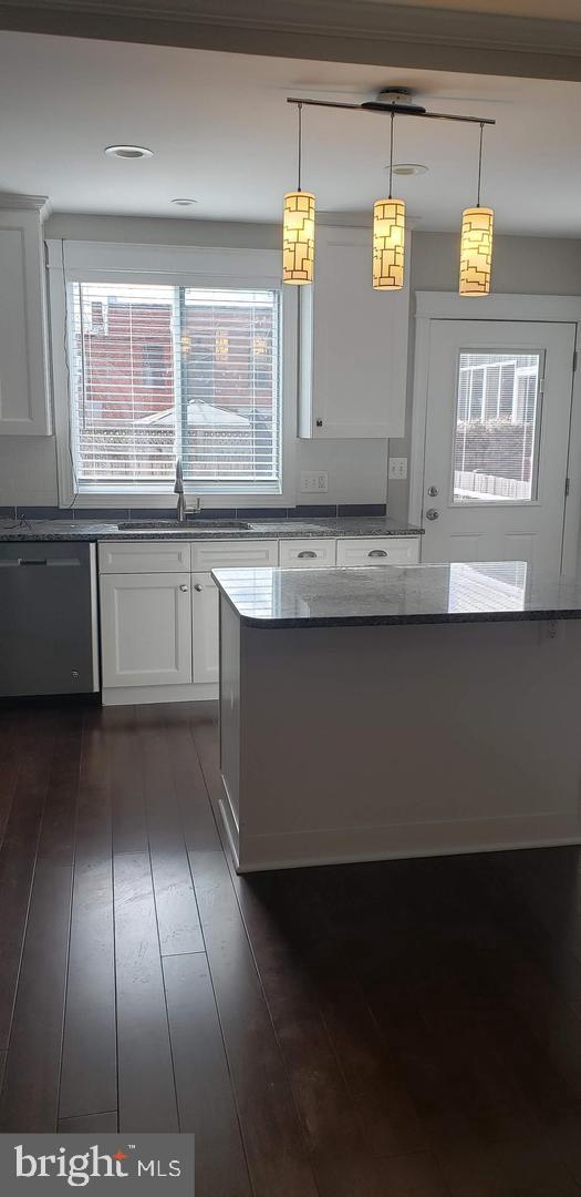 Washington, District of Columbia, 20002, United States, 3 Bedrooms Bedrooms, ,4 BathroomsBathrooms,Residential,For Sale,1931159