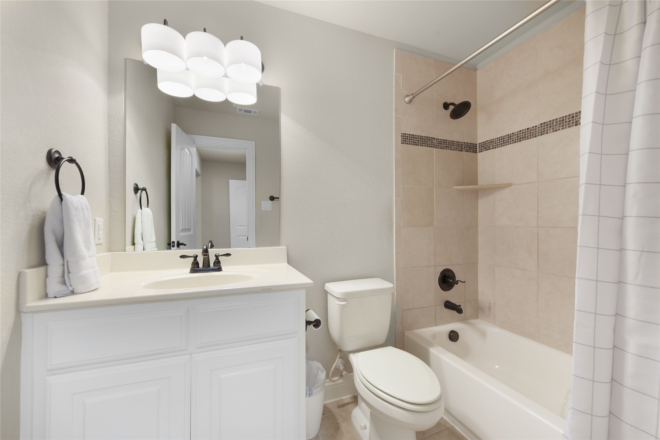 Wylie, Texas, 75098, United States, 6 Bedrooms Bedrooms, ,5 BathroomsBathrooms,Residential,For Sale,1828439