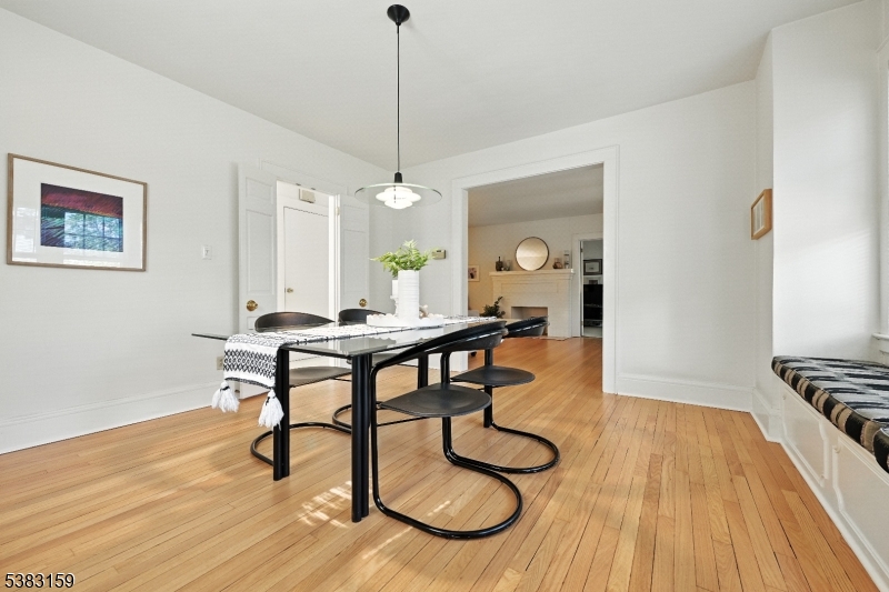 Westfield Town, New Jersey, 07090, United States, 3 Bedrooms Bedrooms, ,1 BathroomBathrooms,Residential,For Sale,1941836