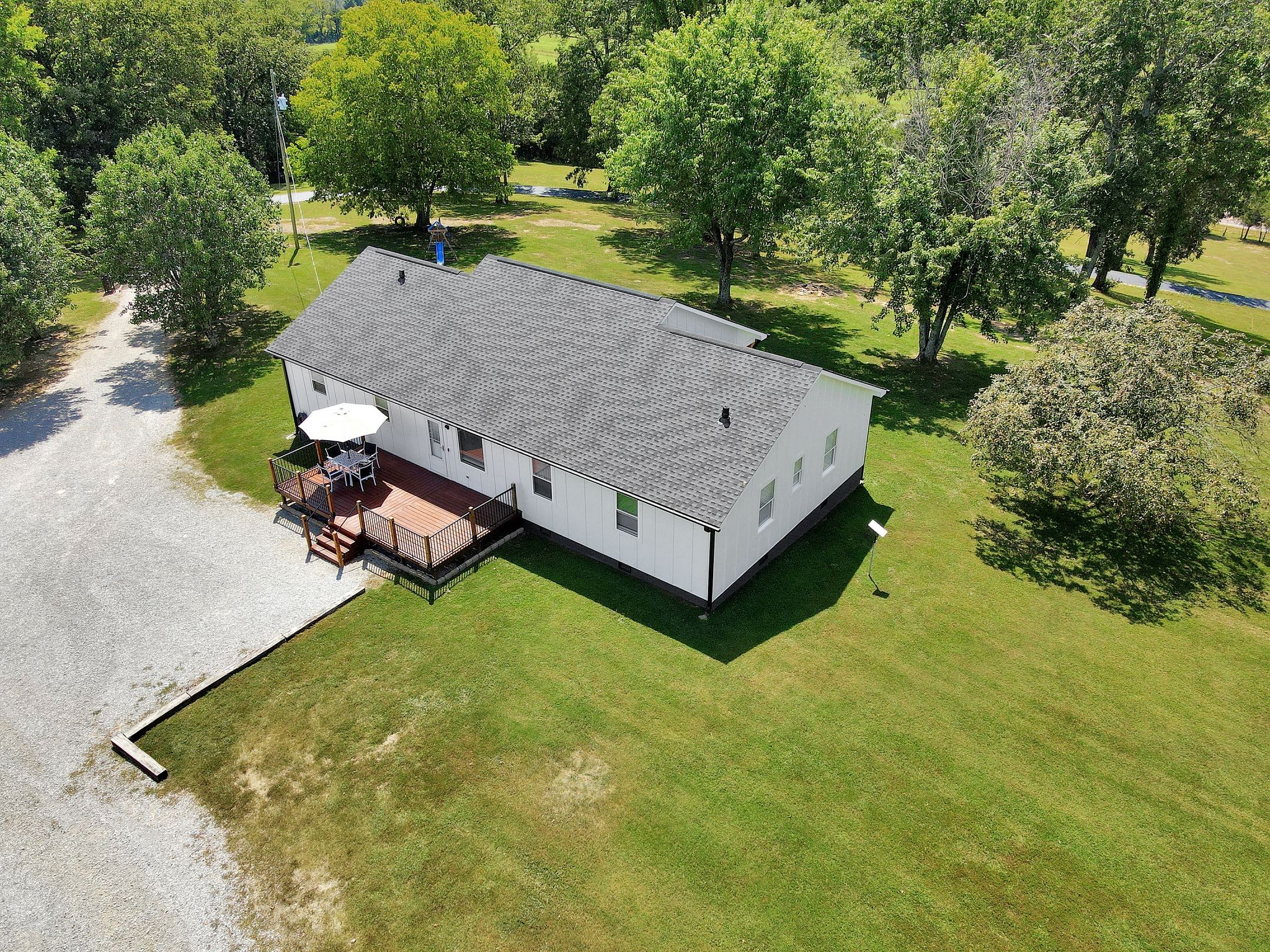 Pulaski, Tennessee, 38478, United States, 4 Bedrooms Bedrooms, ,2 BathroomsBathrooms,Residential,For Sale,1932287