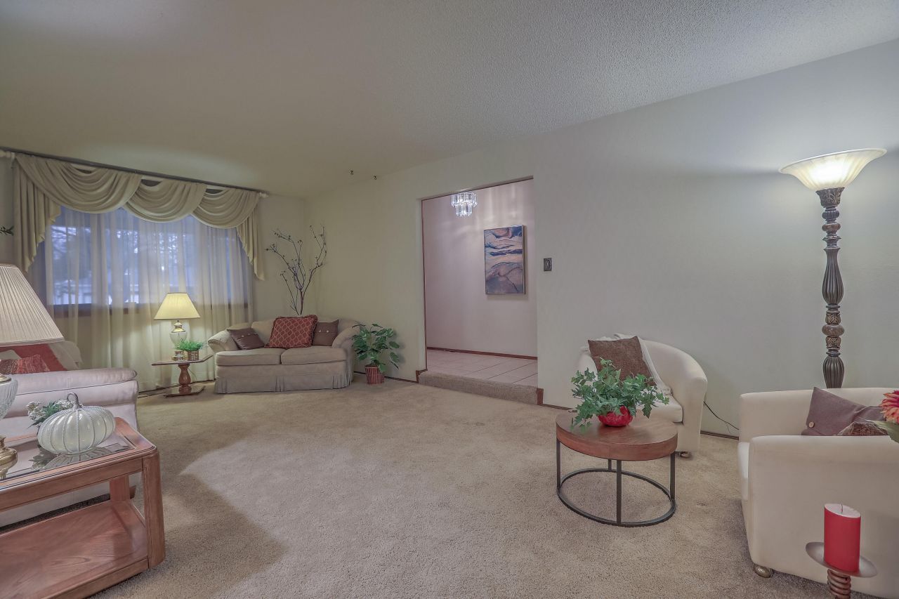 Albuquerque, New Mexico, 87109, United States, 4 Bedrooms Bedrooms, ,3 BathroomsBathrooms,Residential,For Sale,1940496