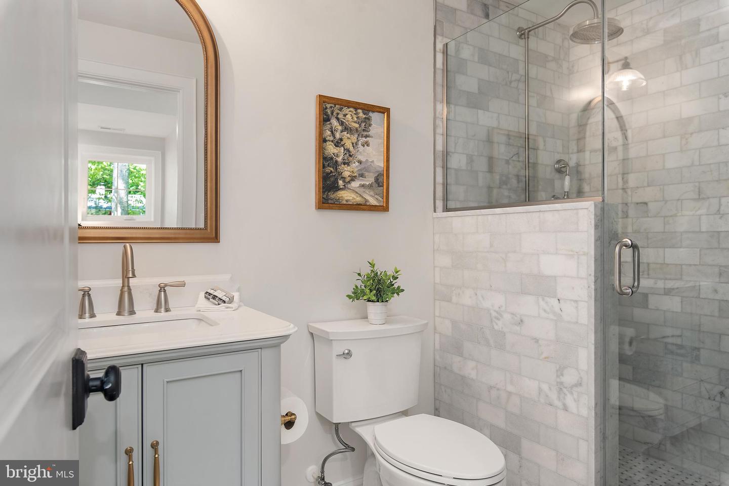 Annapolis, Maryland, 21403, United States, 4 Bedrooms Bedrooms, ,5 BathroomsBathrooms,Residential,For Sale,1900943