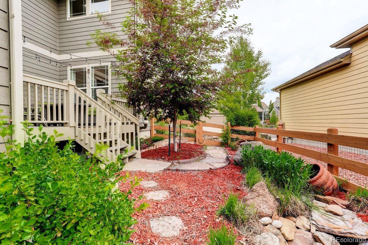 Arvada, Colorado, 80005, United States, 4 Bedrooms Bedrooms, ,2 BathroomsBathrooms,Residential,For Sale,1906341