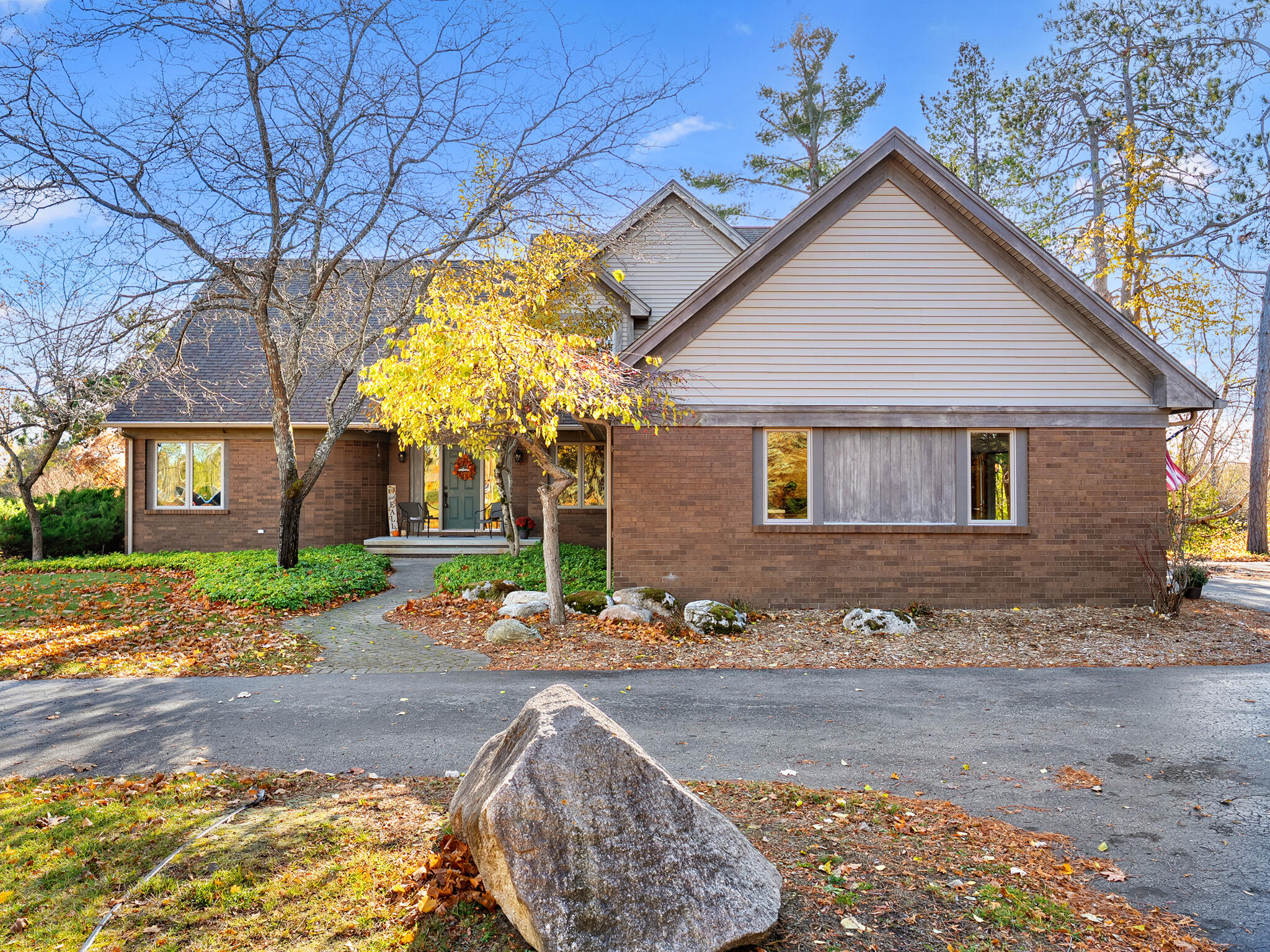 Alpena, Michigan, 49707, United States, 4 Bedrooms Bedrooms, ,4 BathroomsBathrooms,Residential,For Sale,2005523