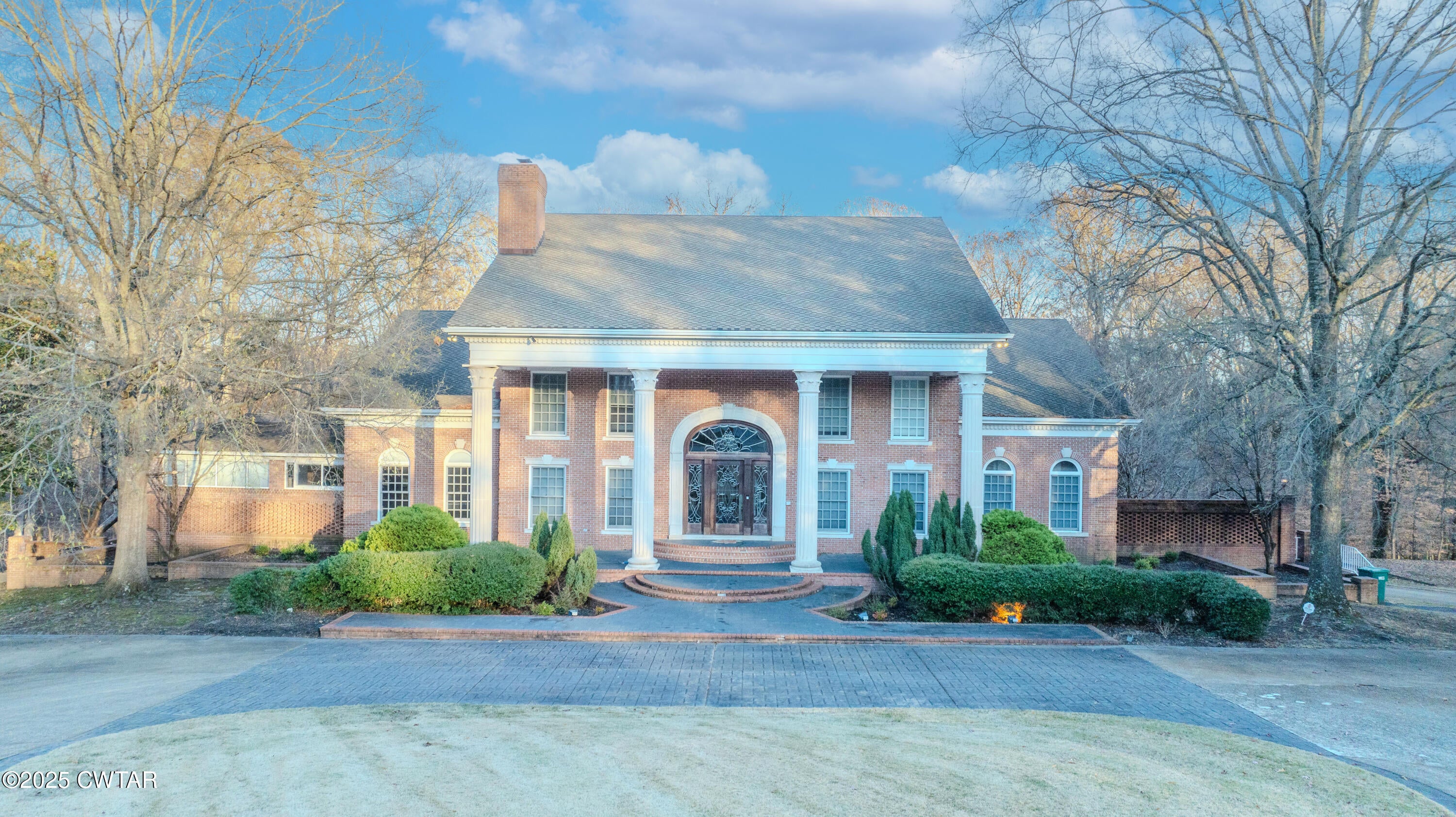 Jackson, Tennessee, 38305, United States, 5 Bedrooms Bedrooms, ,5 BathroomsBathrooms,Residential,For Sale,2006604