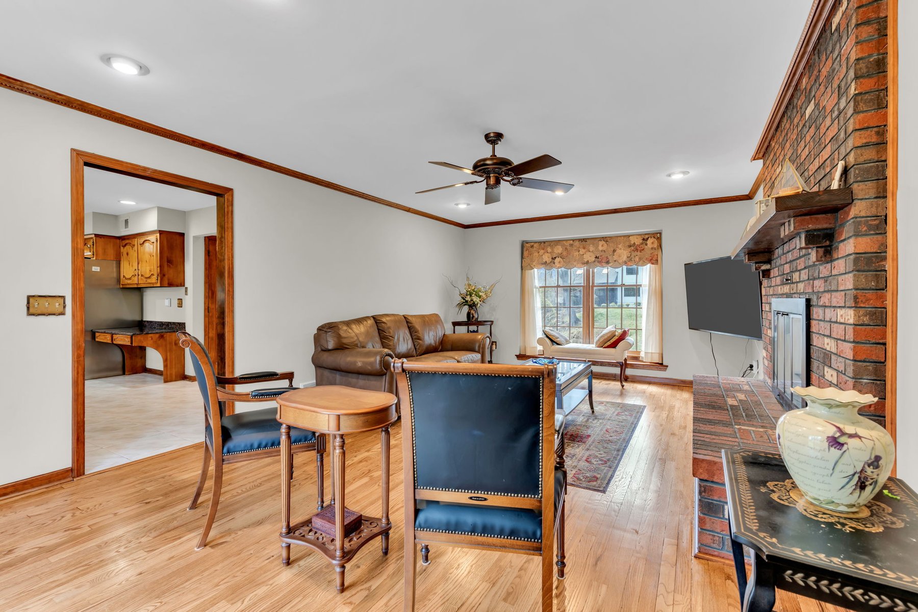  Spacious Middletown Colonial with Updates - 物件實景