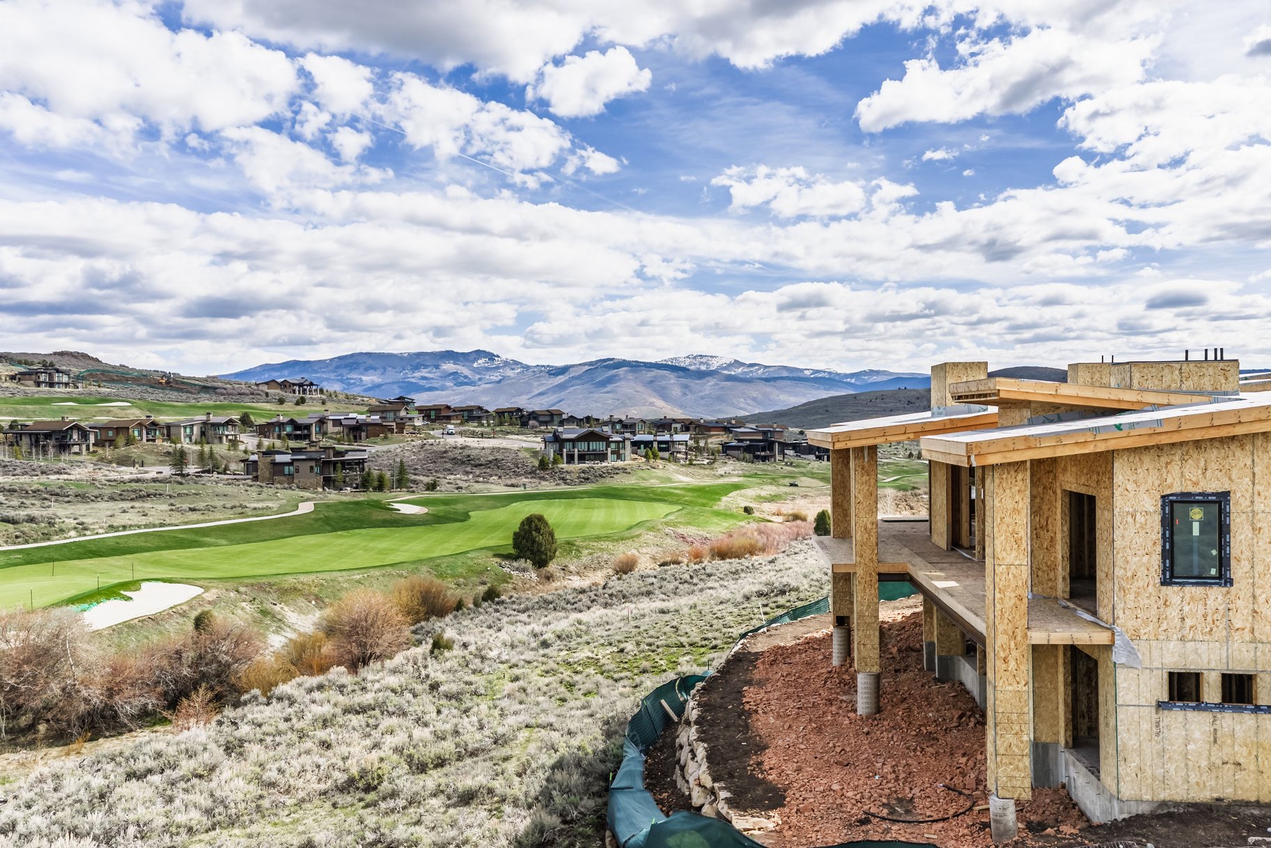  New Luxury Home on Tuhaye