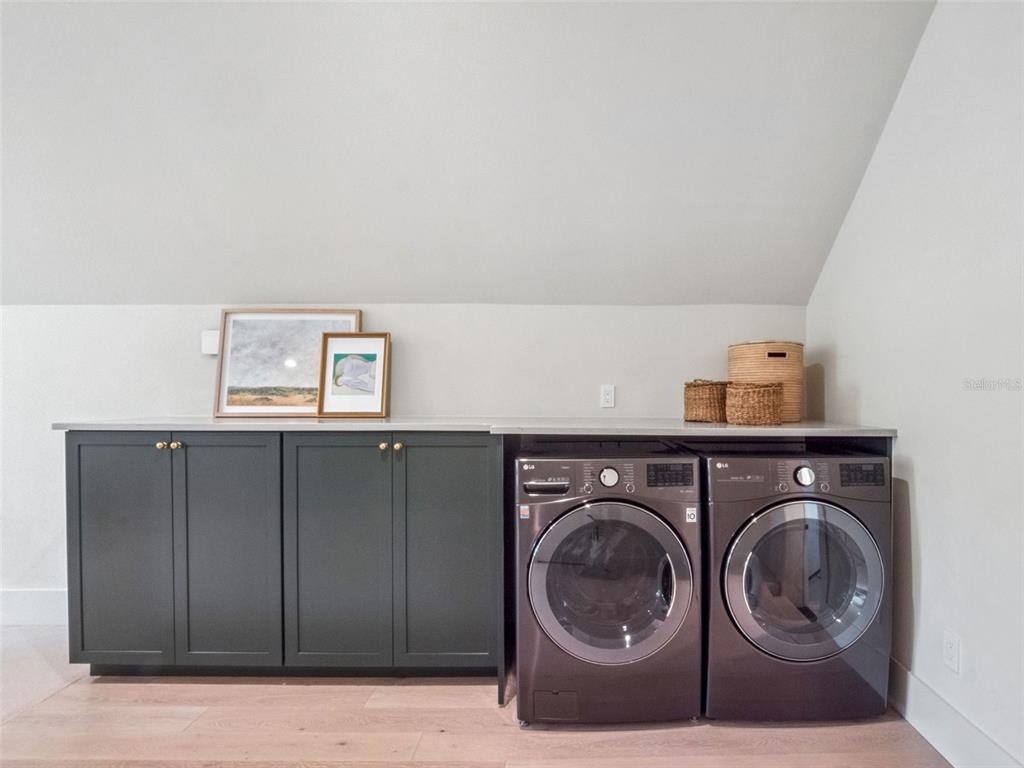 Winter Park, Florida, 32789, United States, 3 Bedrooms Bedrooms, ,5 BathroomsBathrooms,Residential,For Sale,1993312