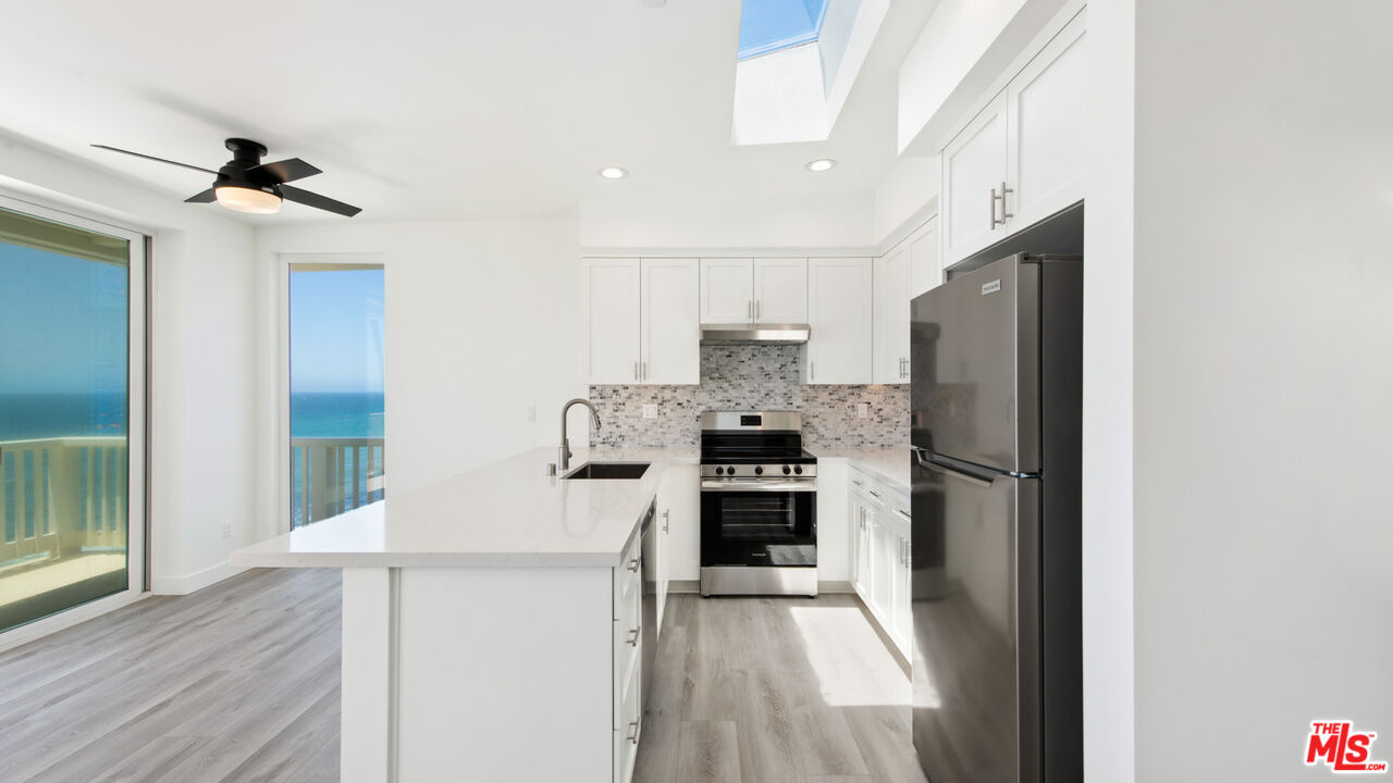 Malibu, California, 90265, United States, 2 Bedrooms Bedrooms, ,1 BathroomBathrooms,Residential,For Sale,1895662