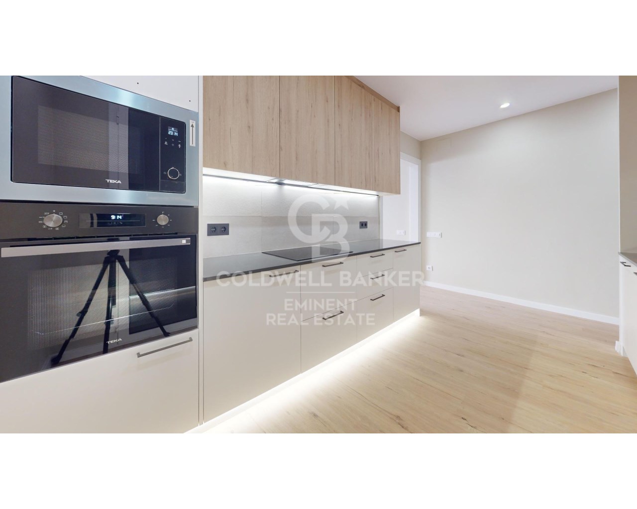 Barcelona, Catalonia, ES, 3 Bedrooms Bedrooms, ,1 BathroomBathrooms,Residential,For Sale,1949864