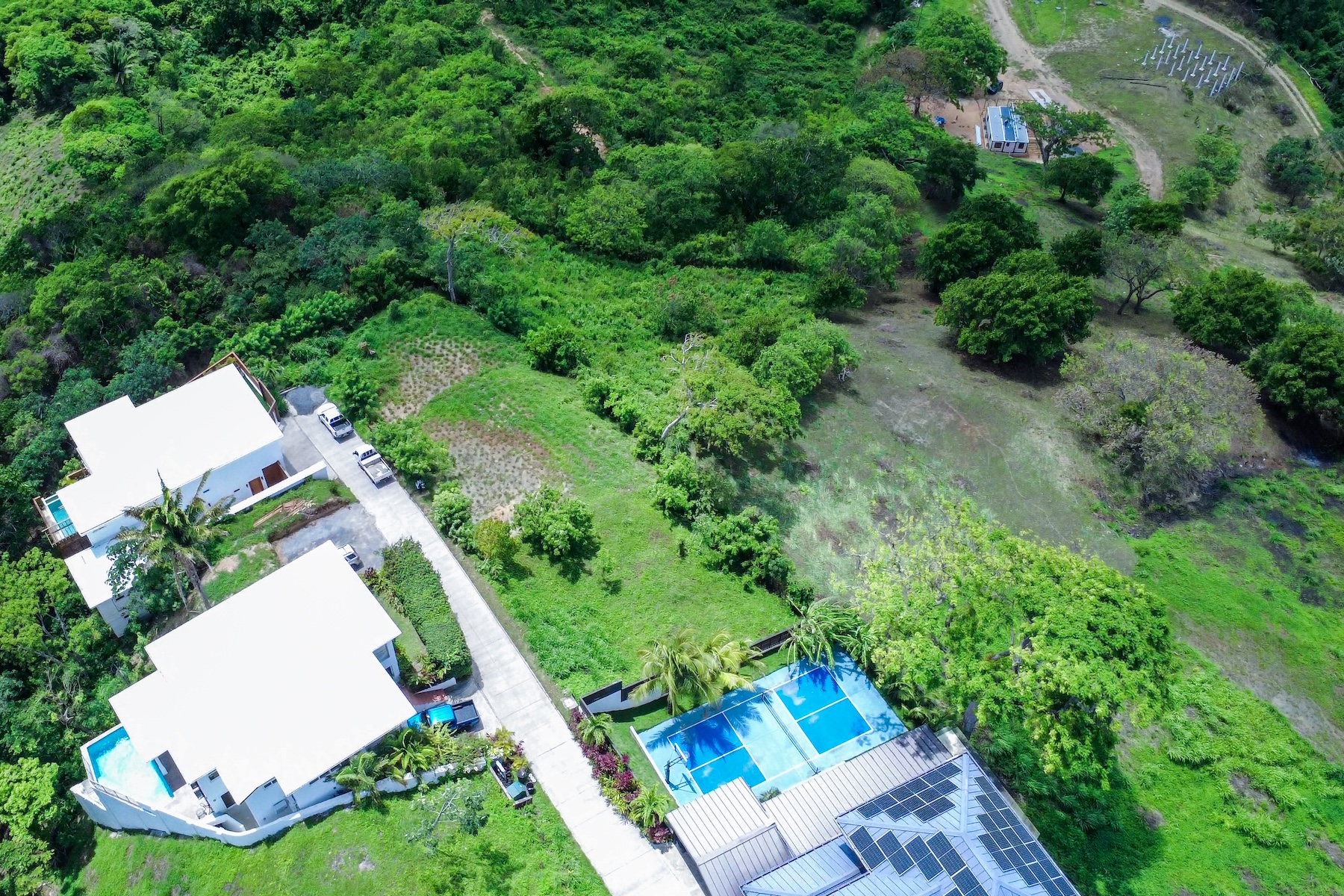 Estate Lot of 0.699 Acres in White Hills, Coral Views Village - 物件實景