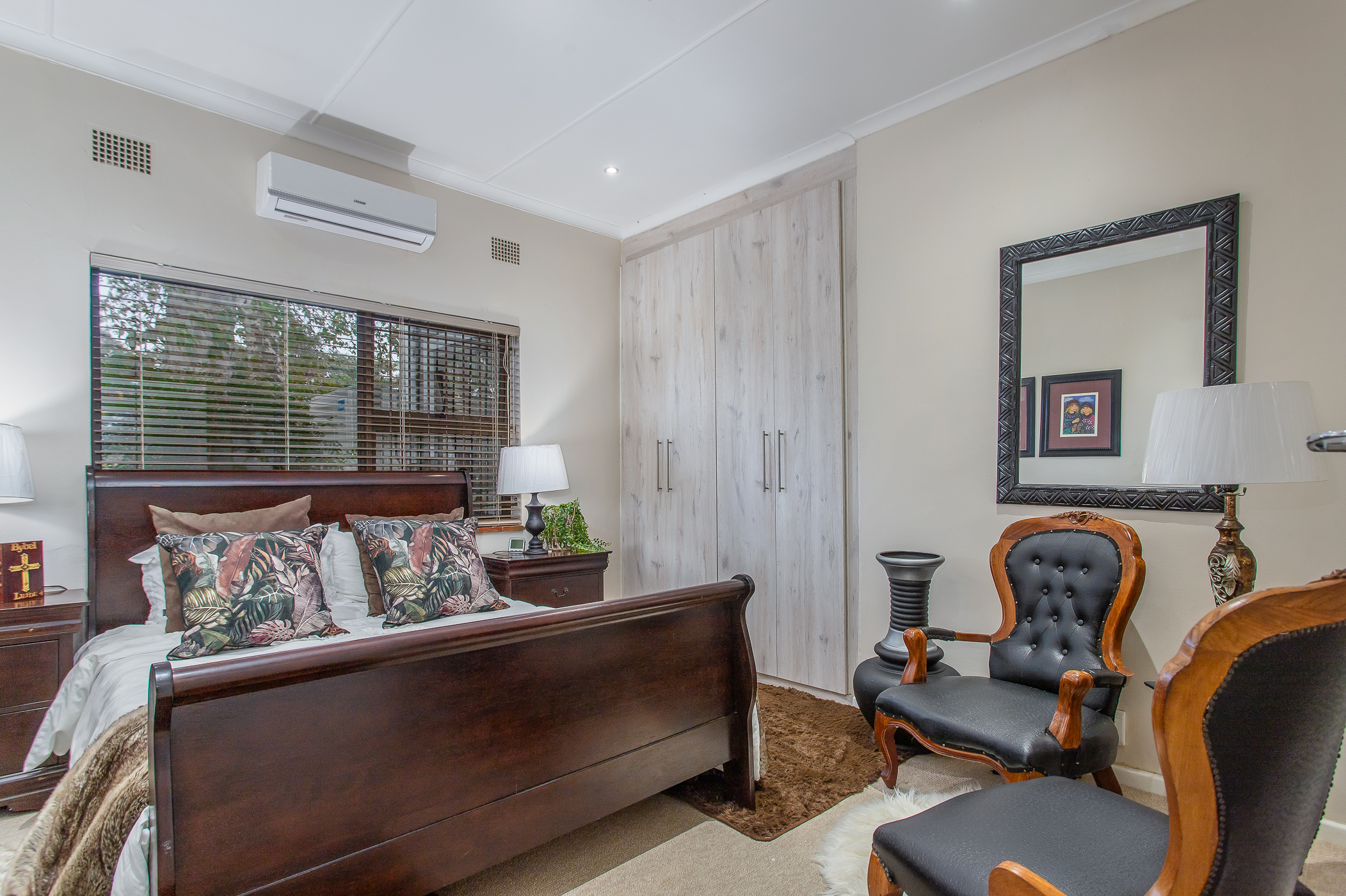  Family home in sought-after Courtrai, Paarl - 物件實景