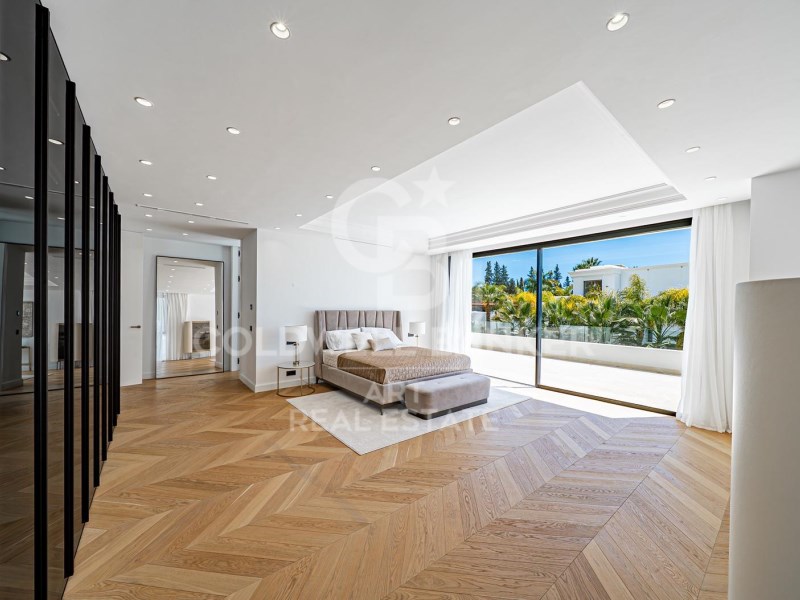 Marbella, Andalusia, ES, 6 Bedrooms Bedrooms, ,6 BathroomsBathrooms,Residential,For Sale,1898329