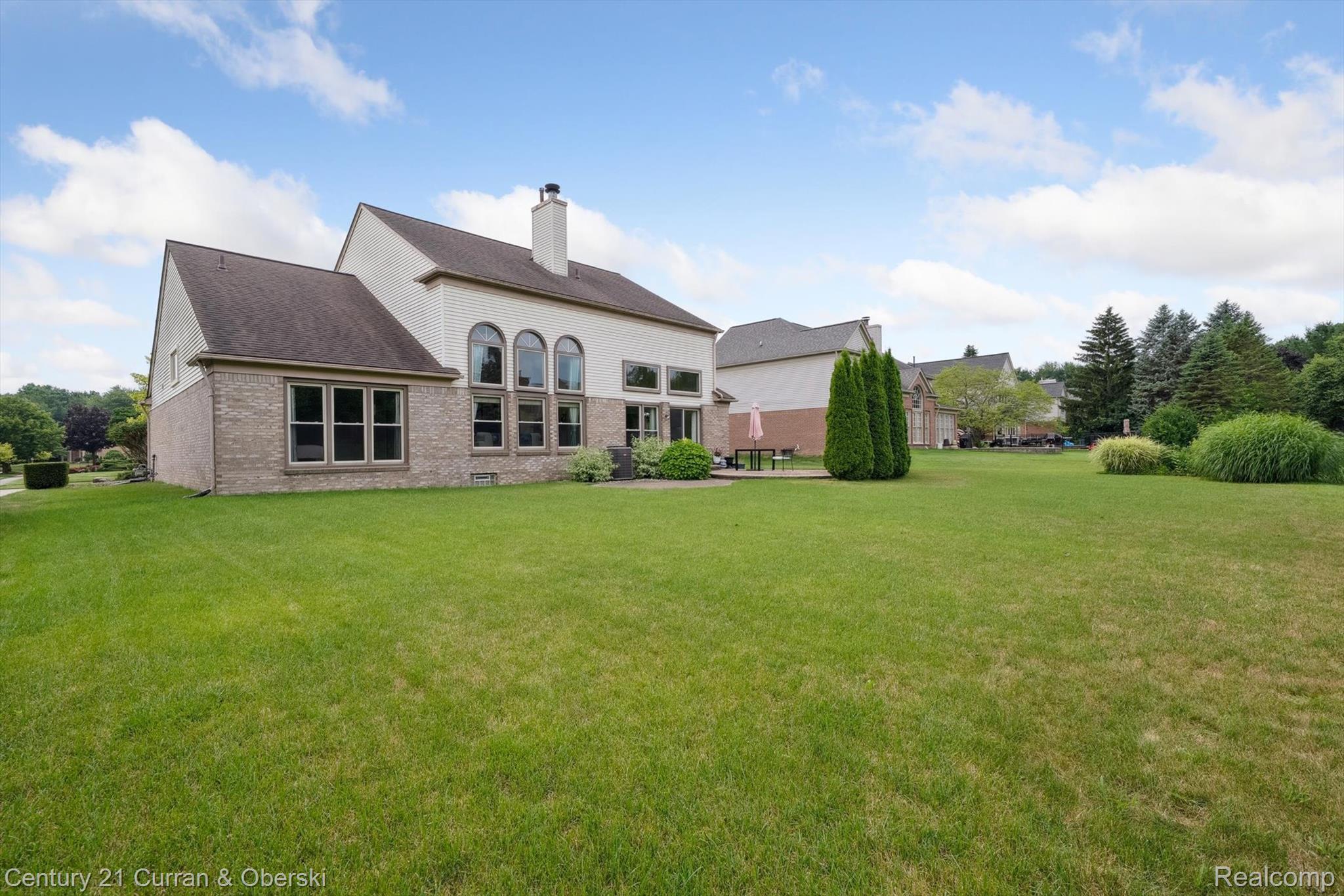 Canton Charter Township, Michigan, 48187, United States, 4 Bedrooms Bedrooms, ,3 BathroomsBathrooms,Residential,For Sale,1977619