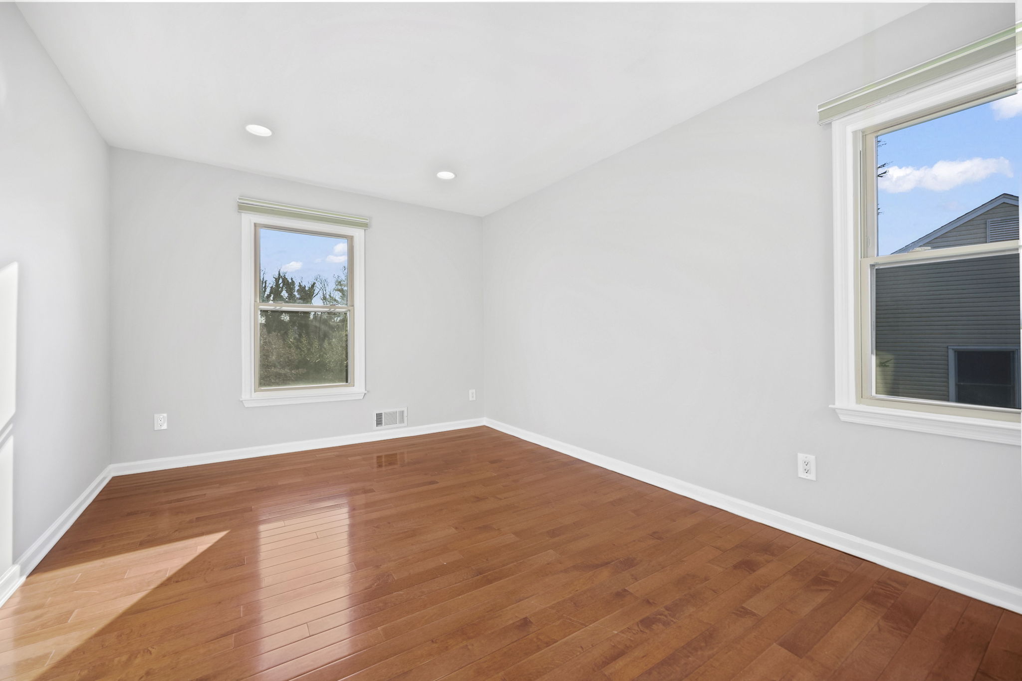  27 Meadow Lane - 物件實景