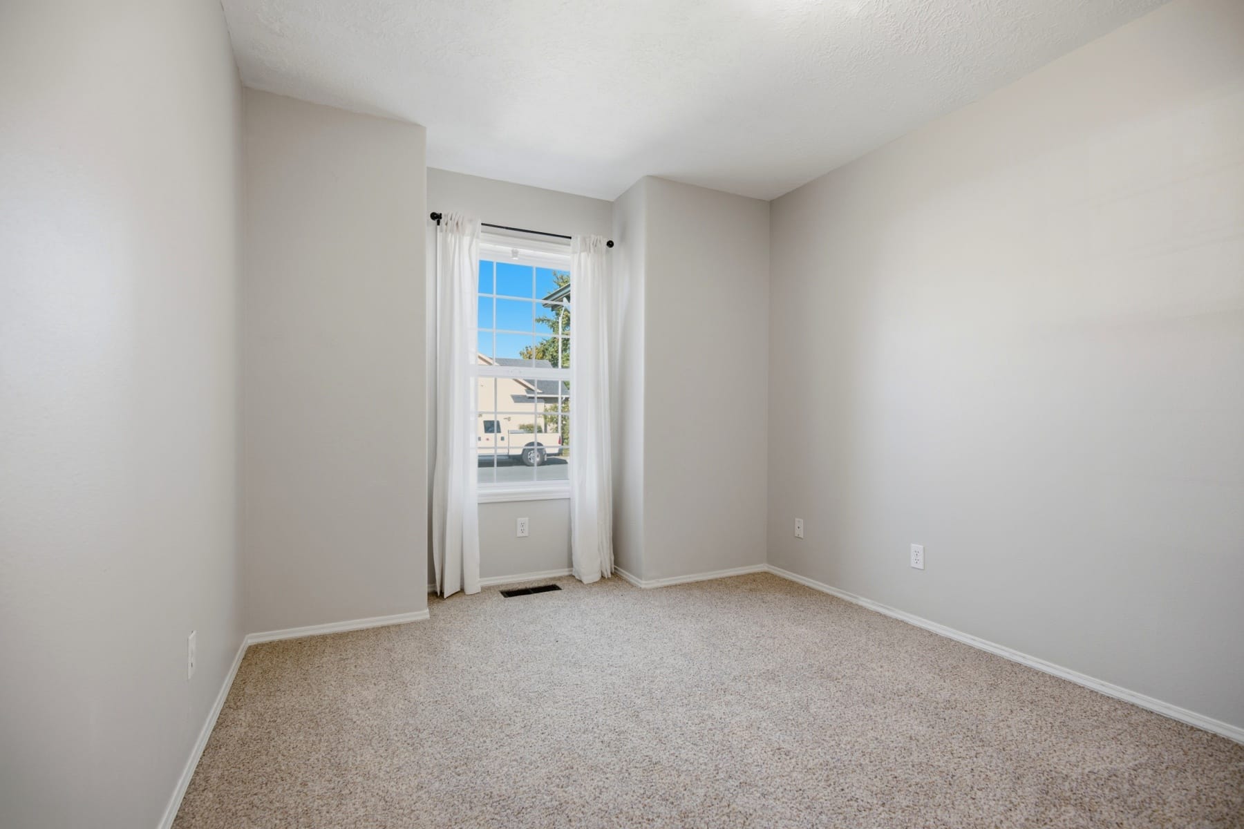  1526 EL SEGUNDO AVE NE Keizer, OR 97303 - 物件實景