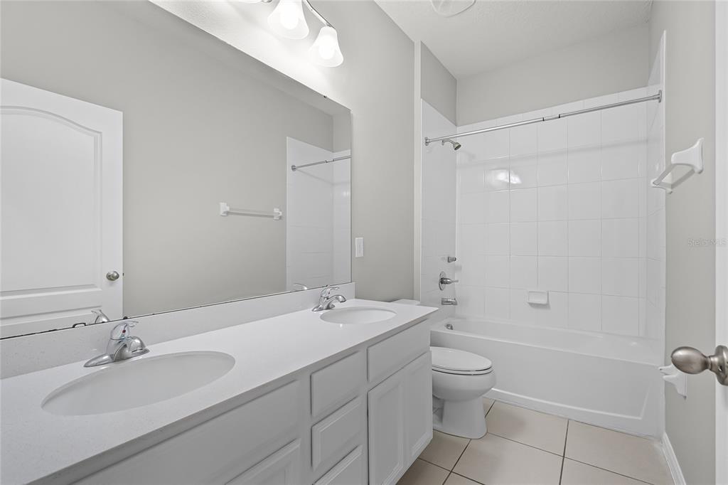 Apopka, Florida, 32712, United States, 4 Bedrooms Bedrooms, ,3 BathroomsBathrooms,Residential,For Sale,1940154