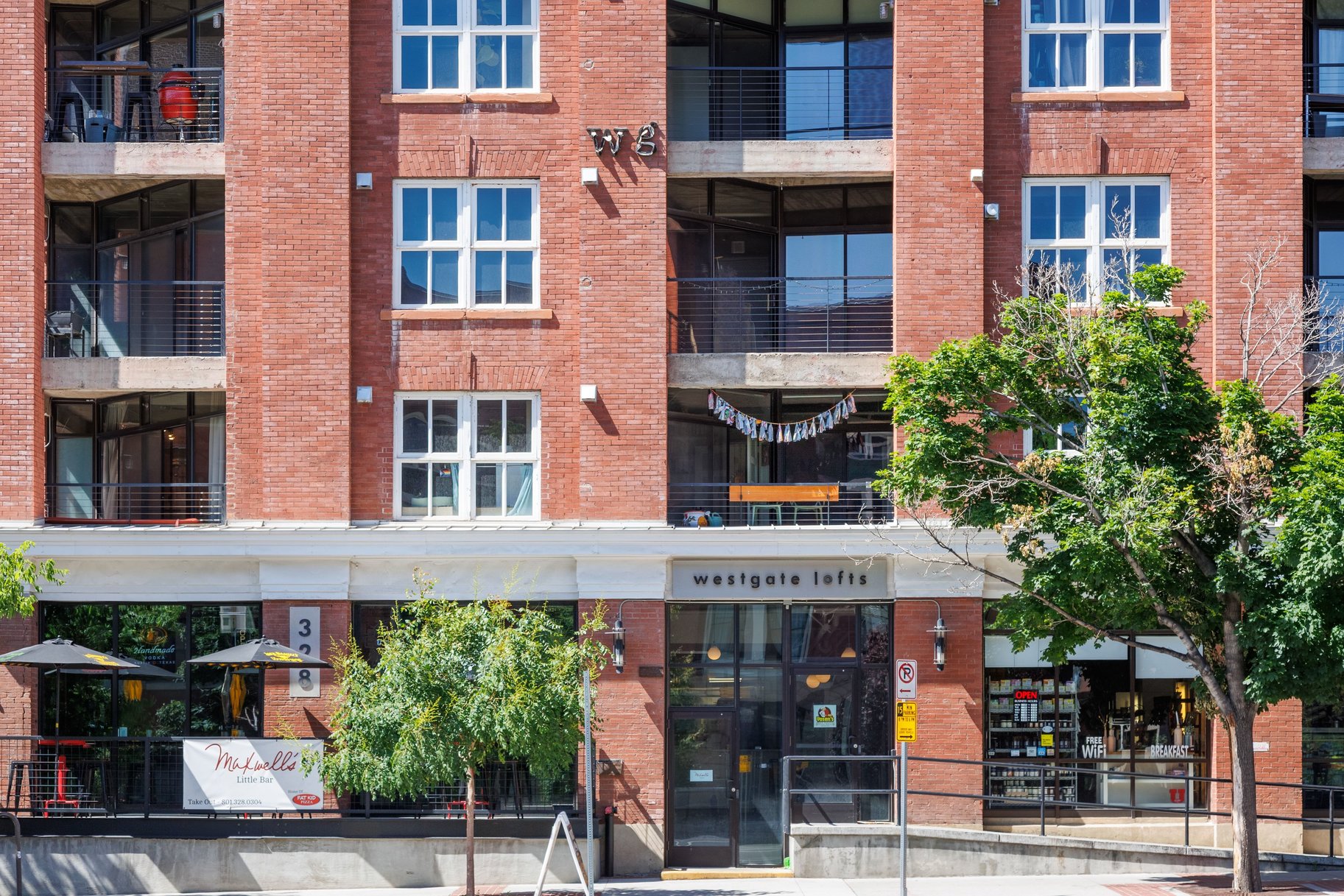  Downtown Historic Loft Meets Smart-Tech Modern Luxury - 物件實景