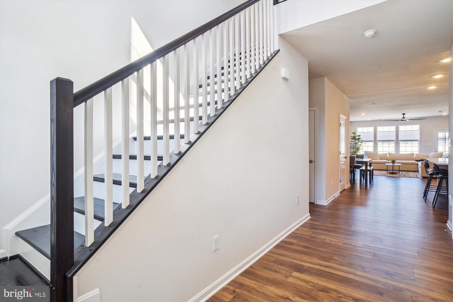 Frederick, Maryland, 21701, United States, 3 Bedrooms Bedrooms, ,4 BathroomsBathrooms,Residential,For Sale,1920033