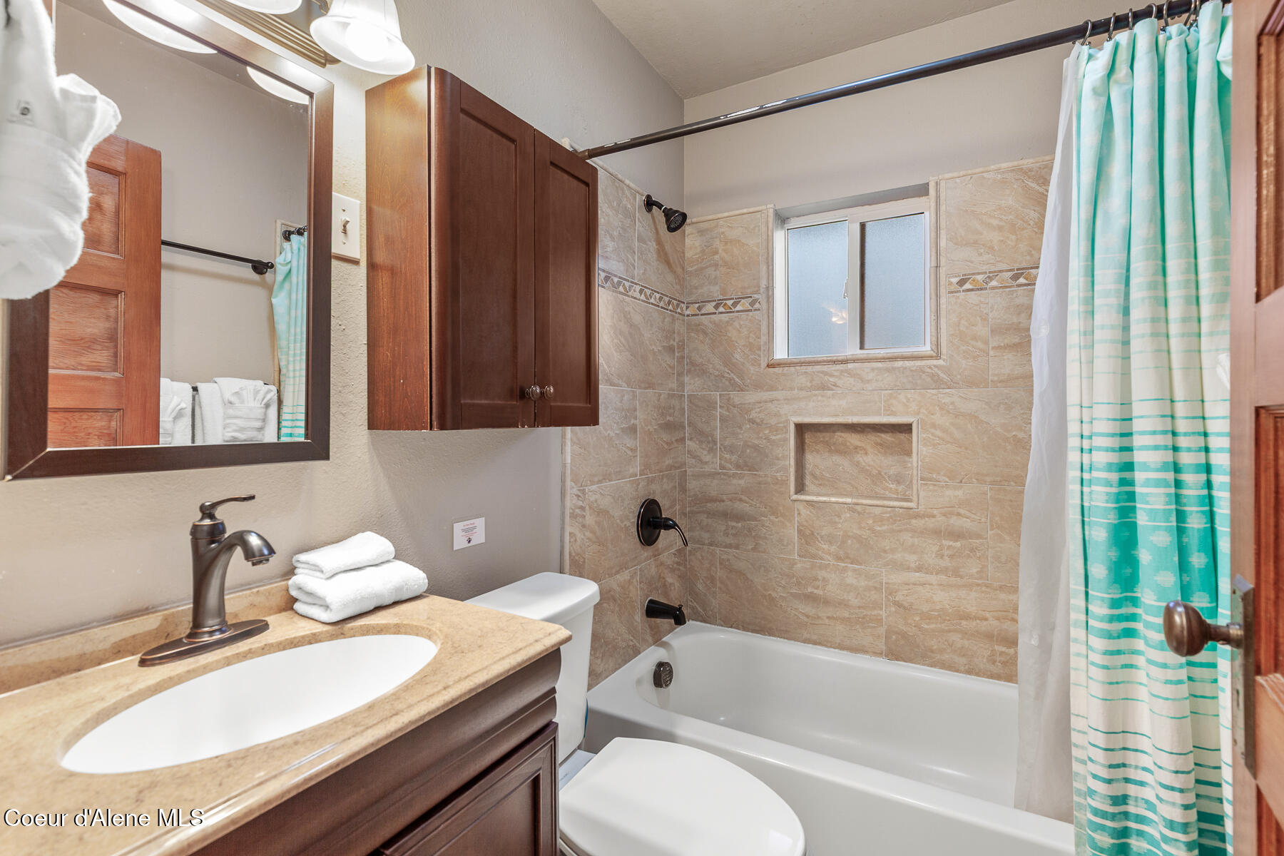 Coeur d'Alene, Idaho, 83814, United States, 3 Bedrooms Bedrooms, ,1 BathroomBathrooms,Residential,For Sale,2011779