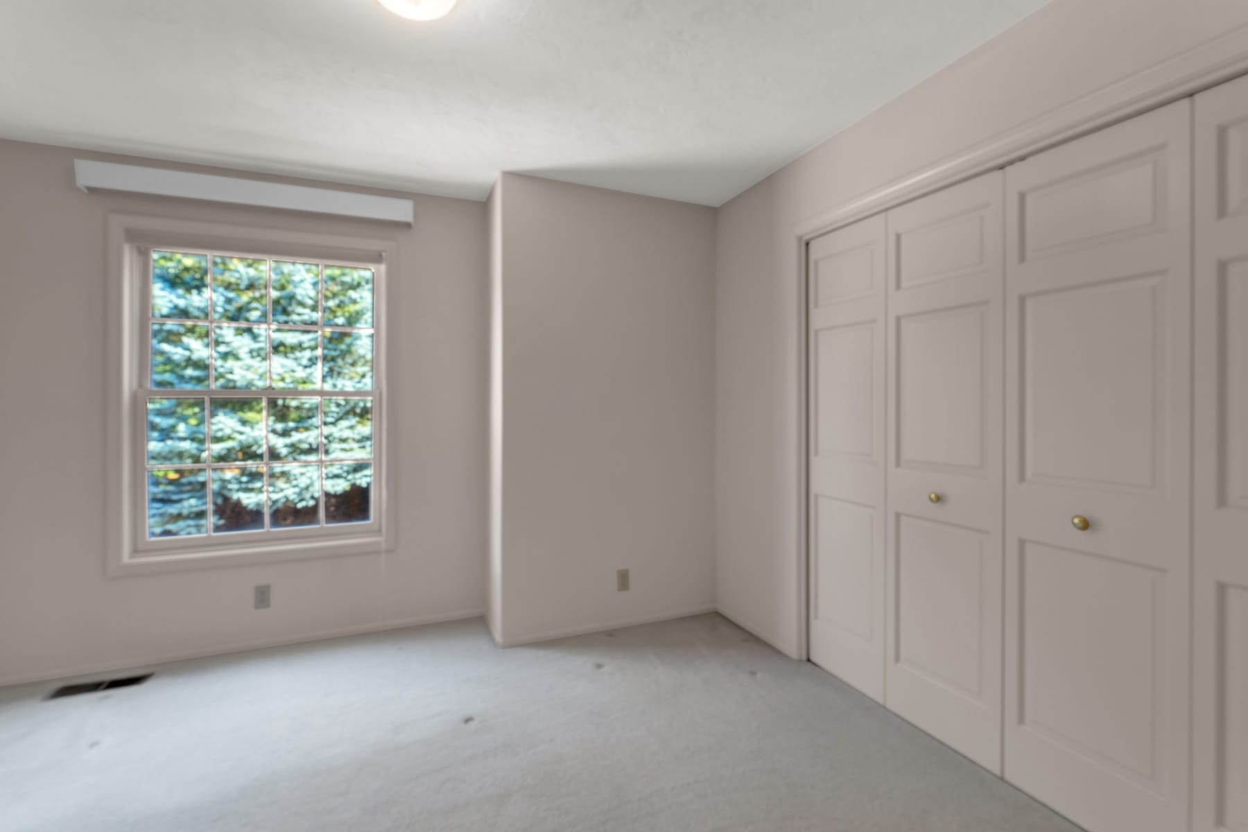  2574 W 28TH AVE Eugene, OR 97405 - 物件實景