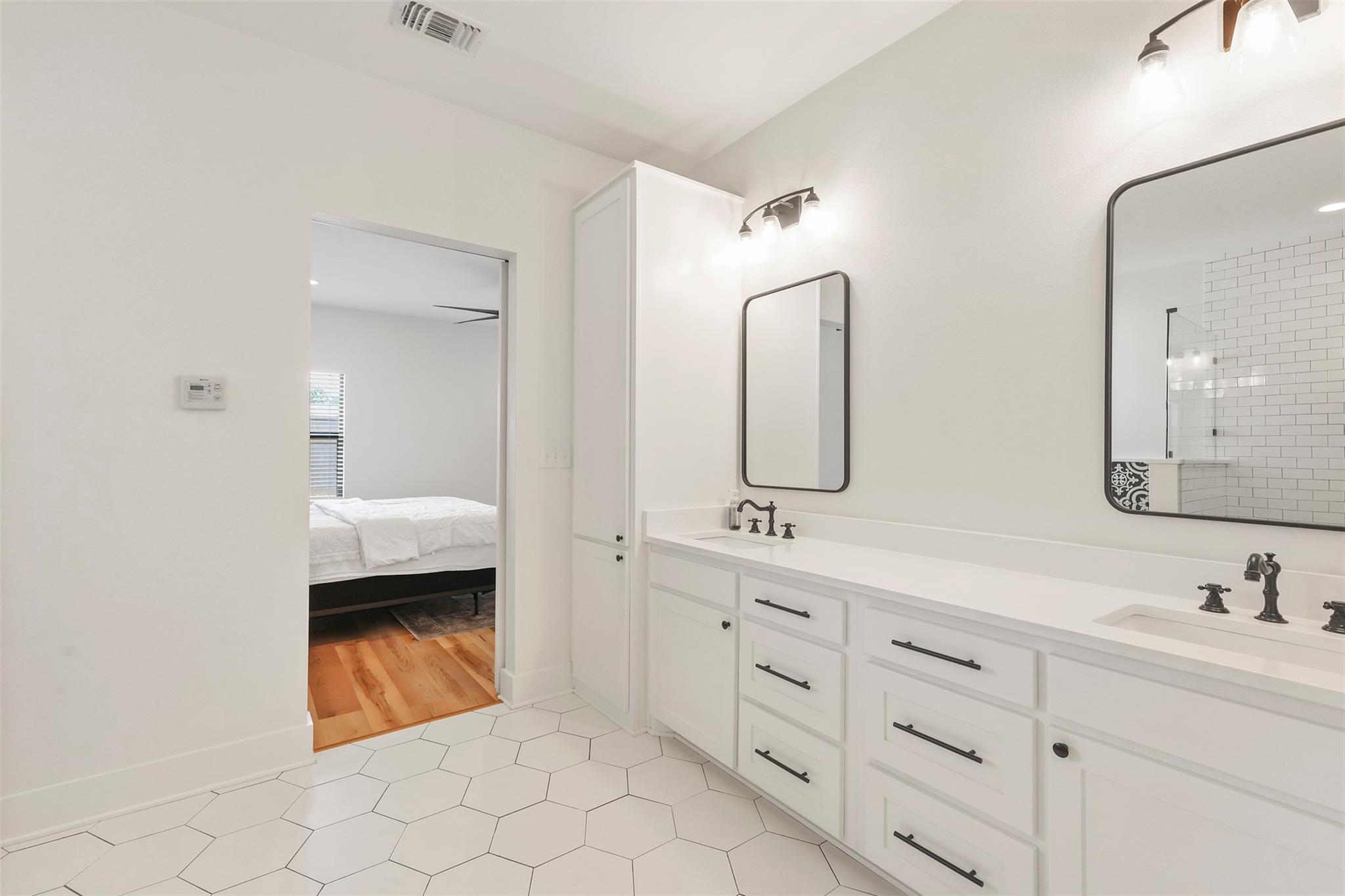 Sulphur Springs, Texas, 75482, United States, 3 Bedrooms Bedrooms, ,3 BathroomsBathrooms,Residential,For Sale,1915437
