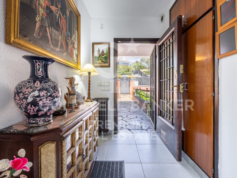 Sant Cugat del Vallès, Catalonia, ES, 5 Bedrooms Bedrooms, ,2 BathroomsBathrooms,Residential,For Sale,1759701