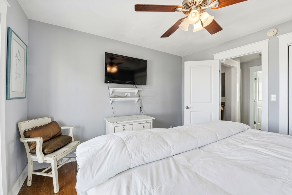 St. George Island, Florida, 32328, United States, 4 Bedrooms Bedrooms, ,2 BathroomsBathrooms,Residential,For Sale,2005204