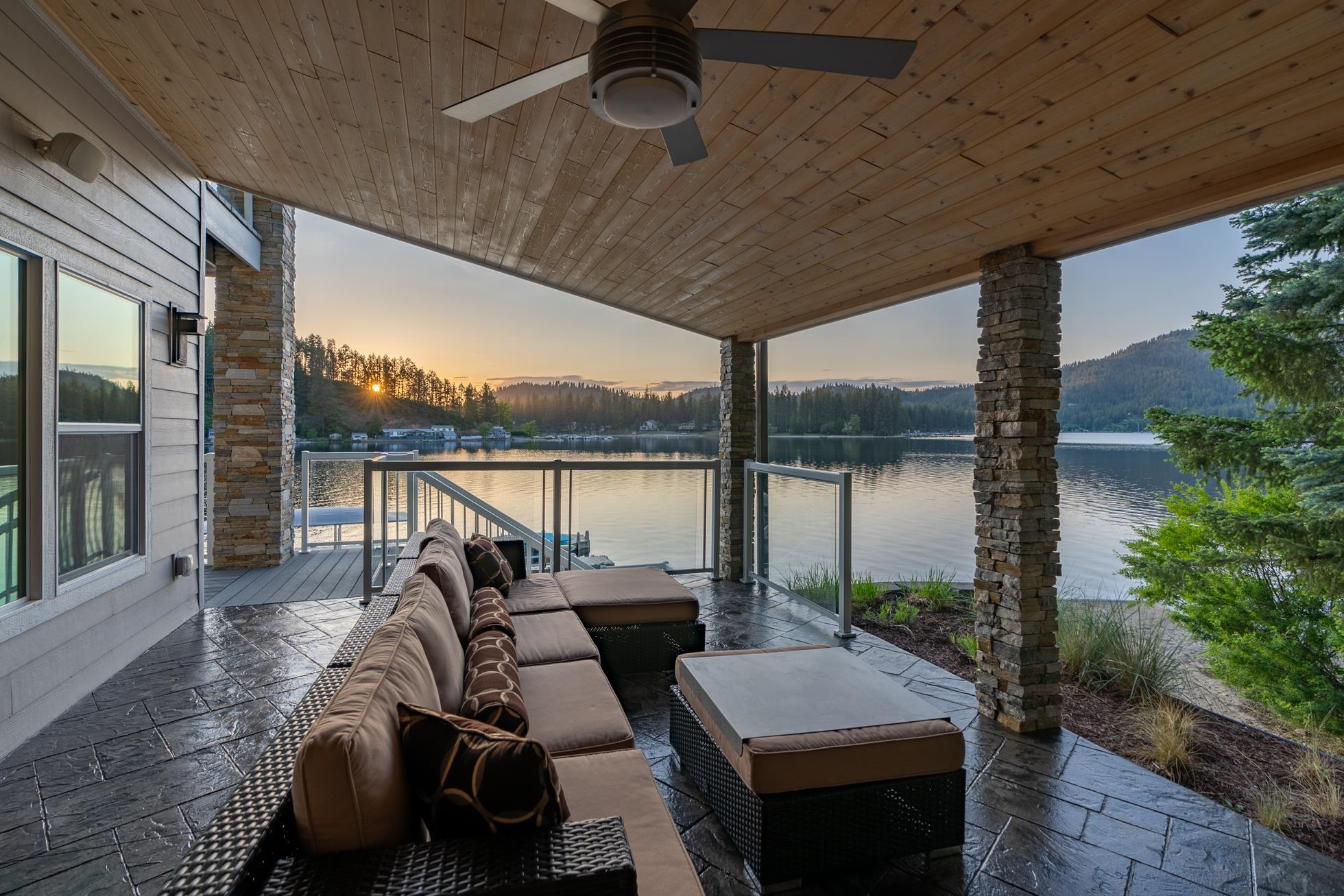 Loon Lake, Washington, 99148, United States, 5 Bedrooms Bedrooms, ,5 BathroomsBathrooms,Residential,For Sale,1924422