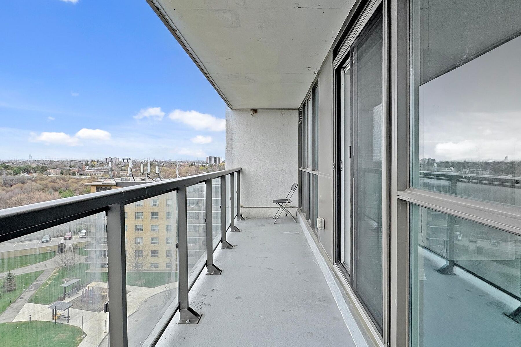  Modern Condo Living - 物件實景