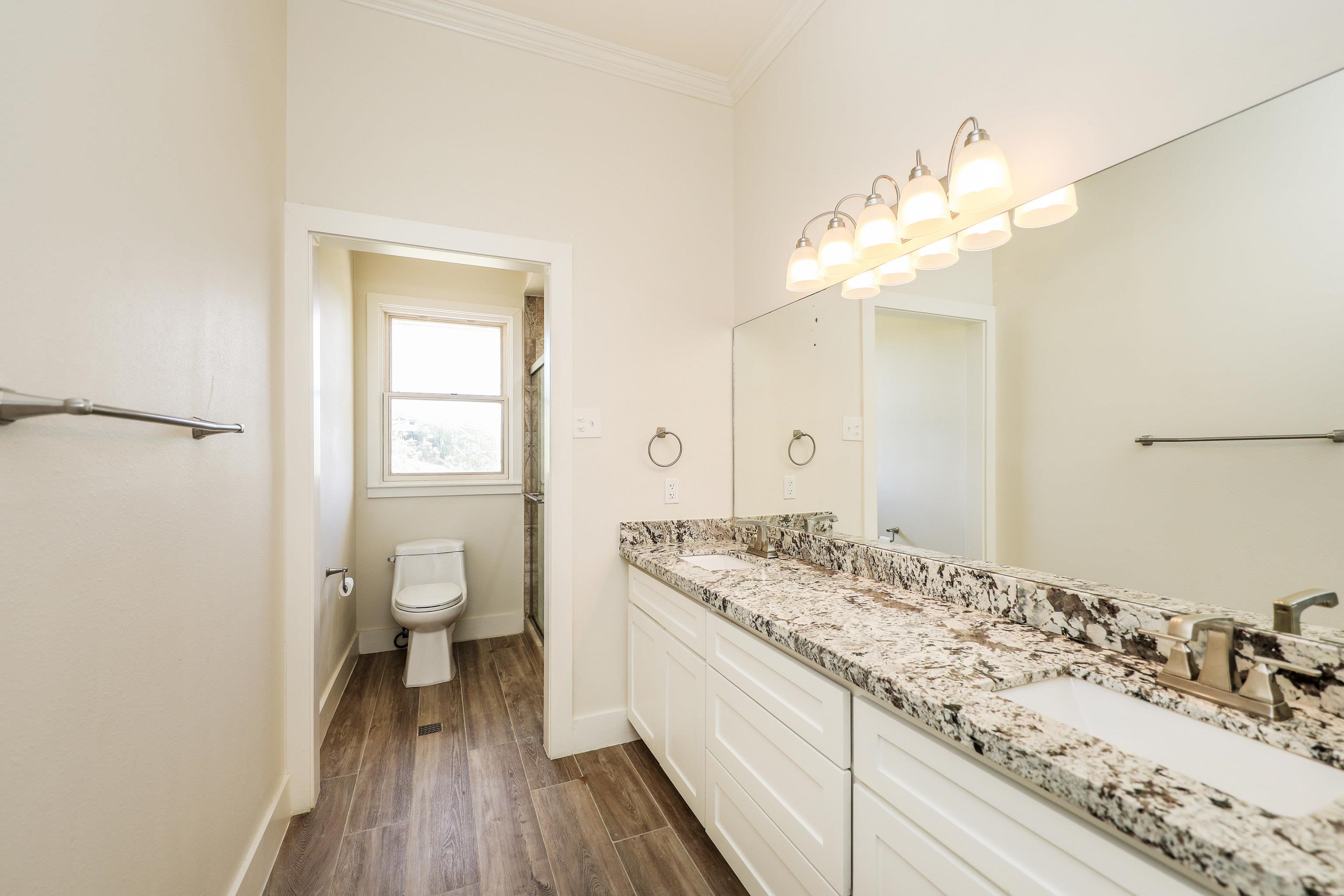 LAREDO, Texas, 78040, United States, 3 Bedrooms Bedrooms, ,3 BathroomsBathrooms,Residential,For Sale,1868916